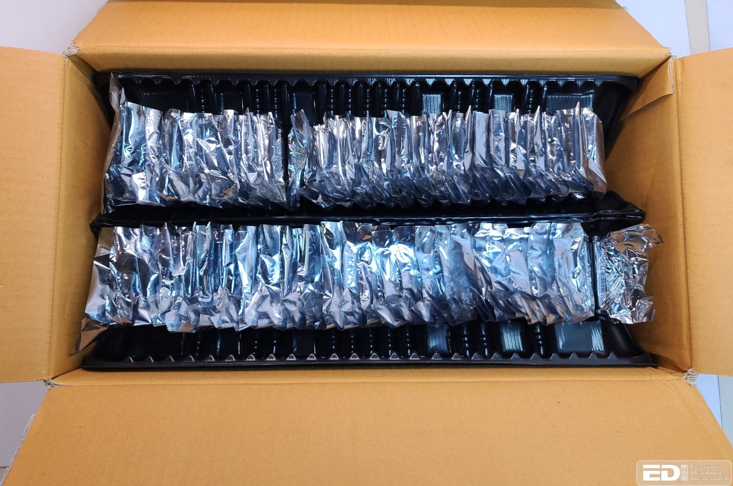 Box of 50 Fujitsu MHW2040AC 40GB 2.5" IDE HDD Hard Drives