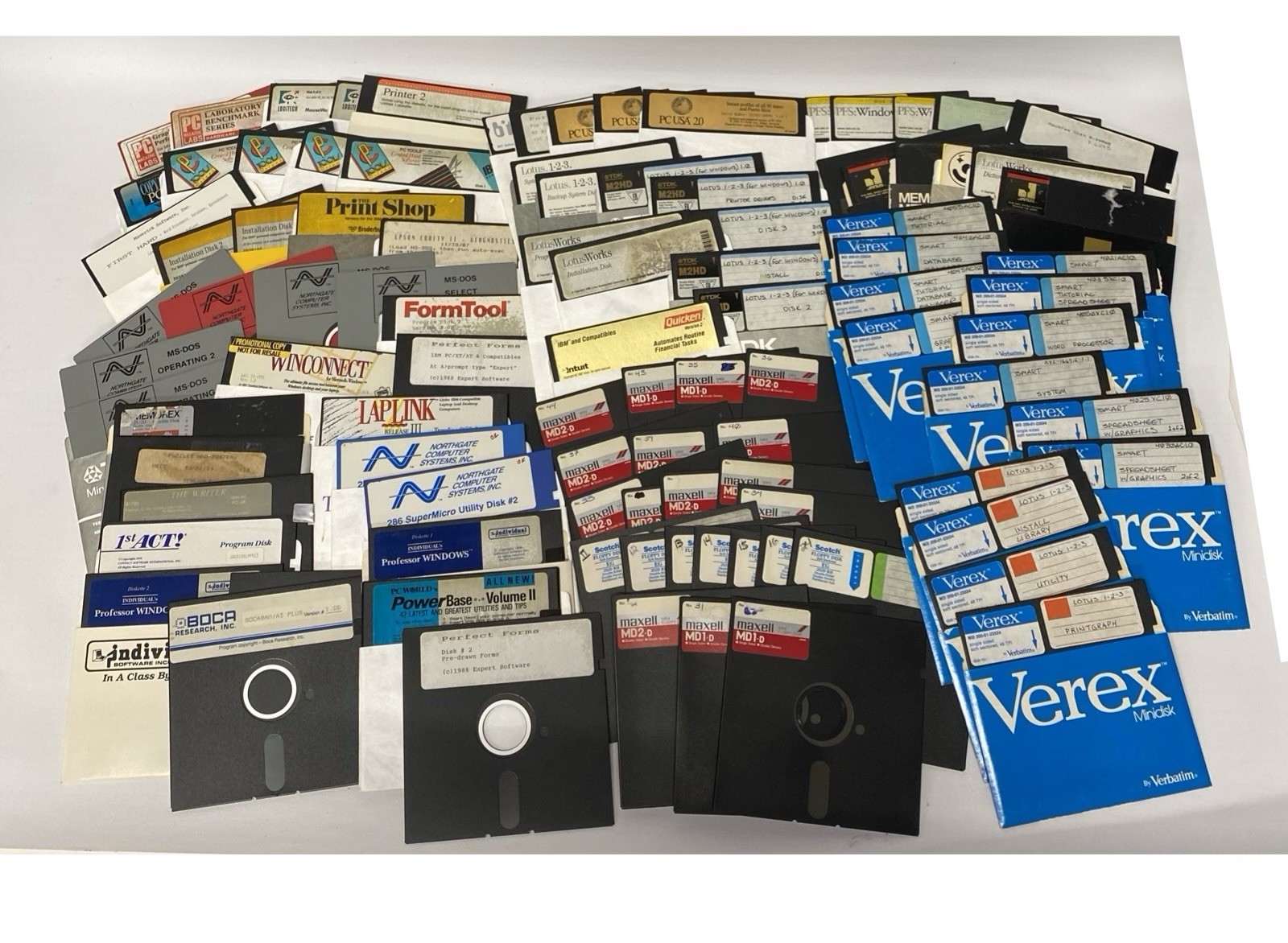 Lot of  100 Used Misc Big 5.25” Floppy Disks Diskettes Vintage / PC USA 2.0/ D-O