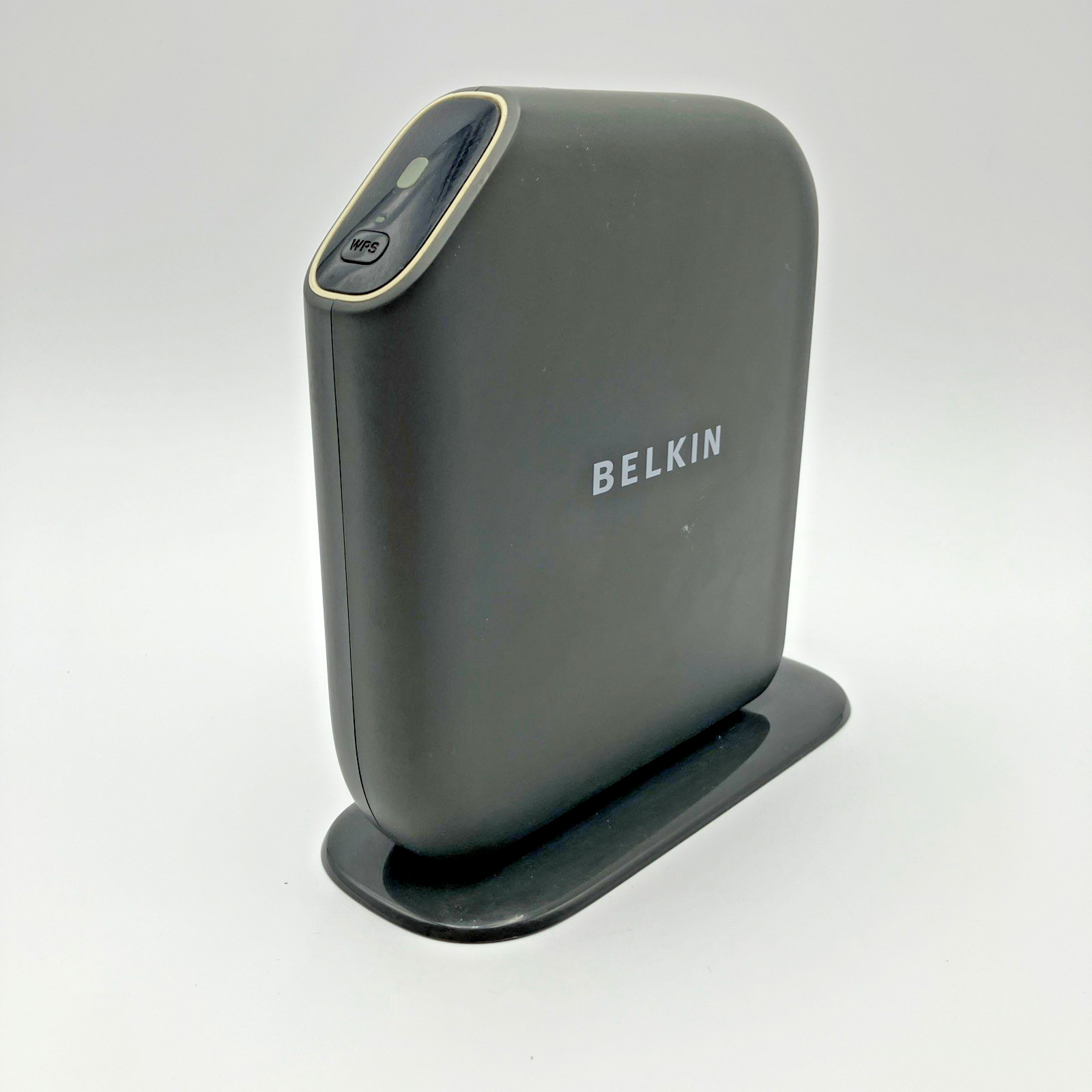 Belkin Play N600 300 Mbps 1-Port 10/100 Wireless N Router (F7D8302)