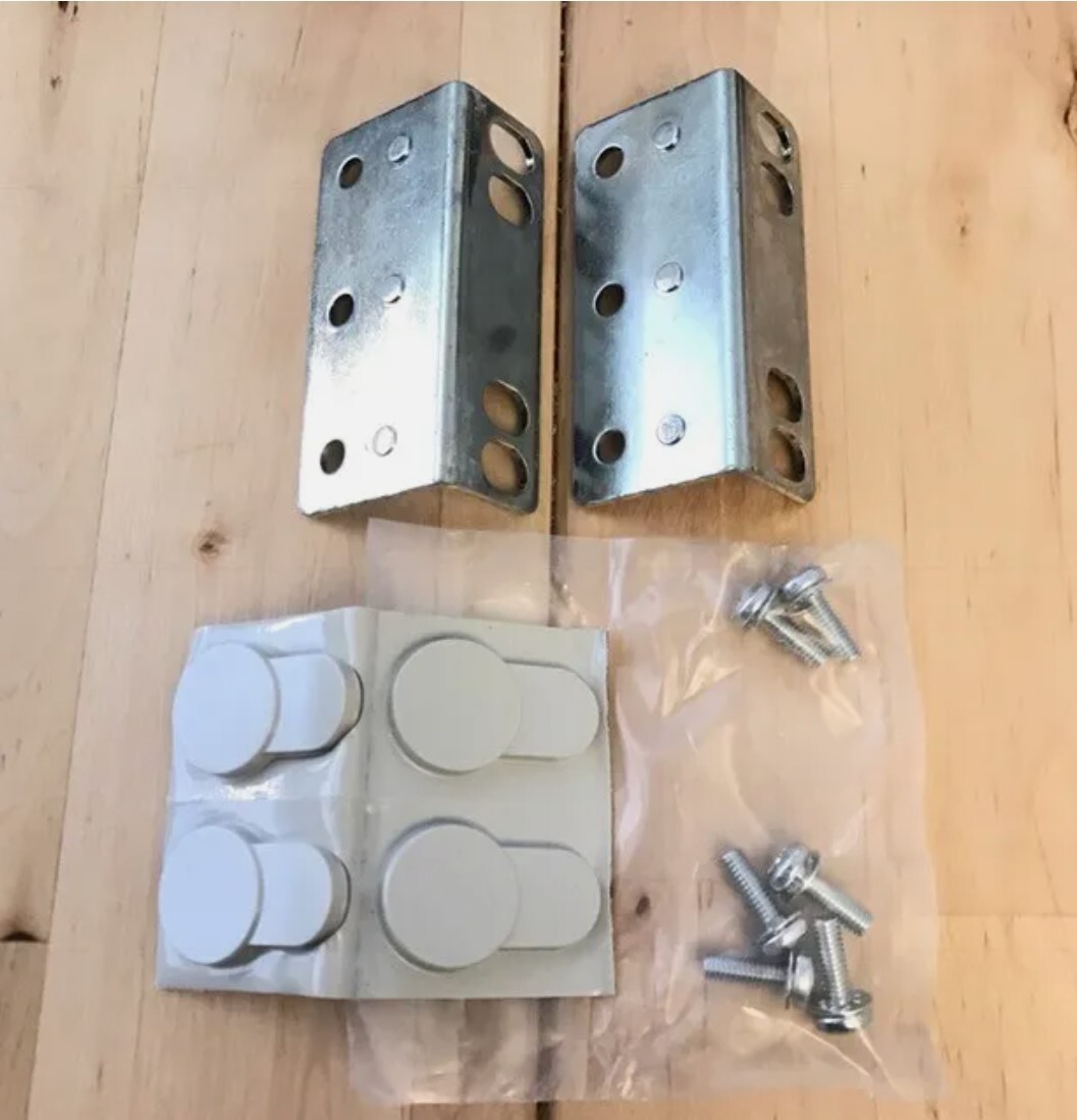 NEW 3Com HP SS2 4900 3300 3000 Rack mount Rack Ears 1.5U 2.6" Mounting Bracket