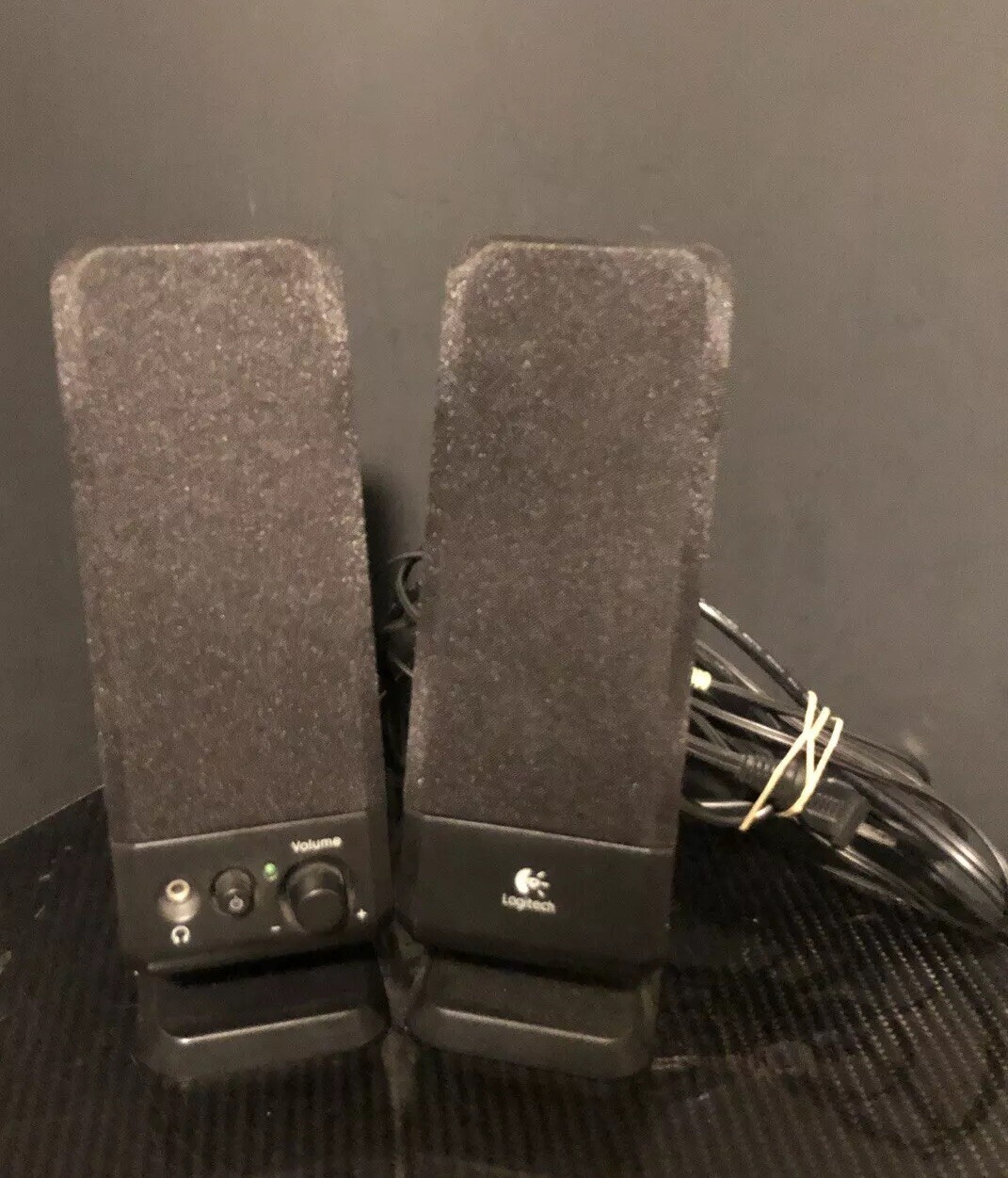 Logitech R-10 Multimedia Computer Speakers Model S-0152A1 - Good Condition