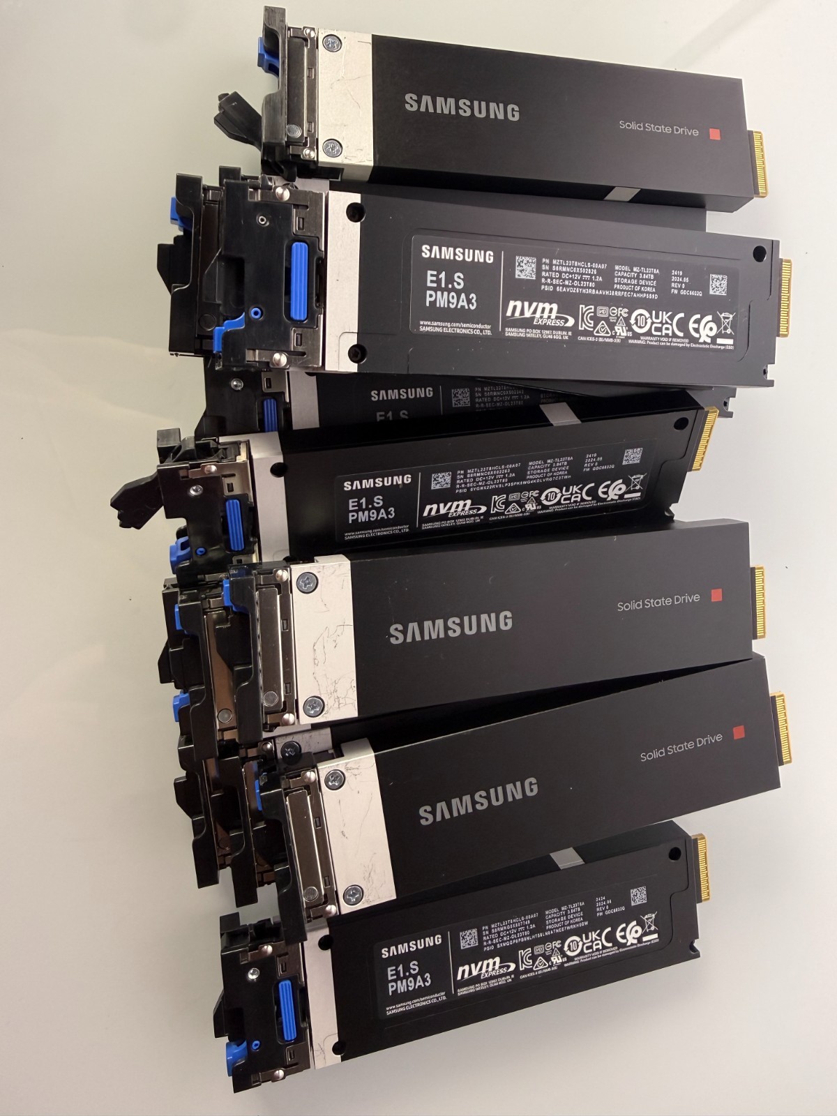 Samsung PM1743 3.84TB PCIe Gen 5.0 x4 / NVMe MZ-TL93T80 MZTL93T8HFLC-00AW7