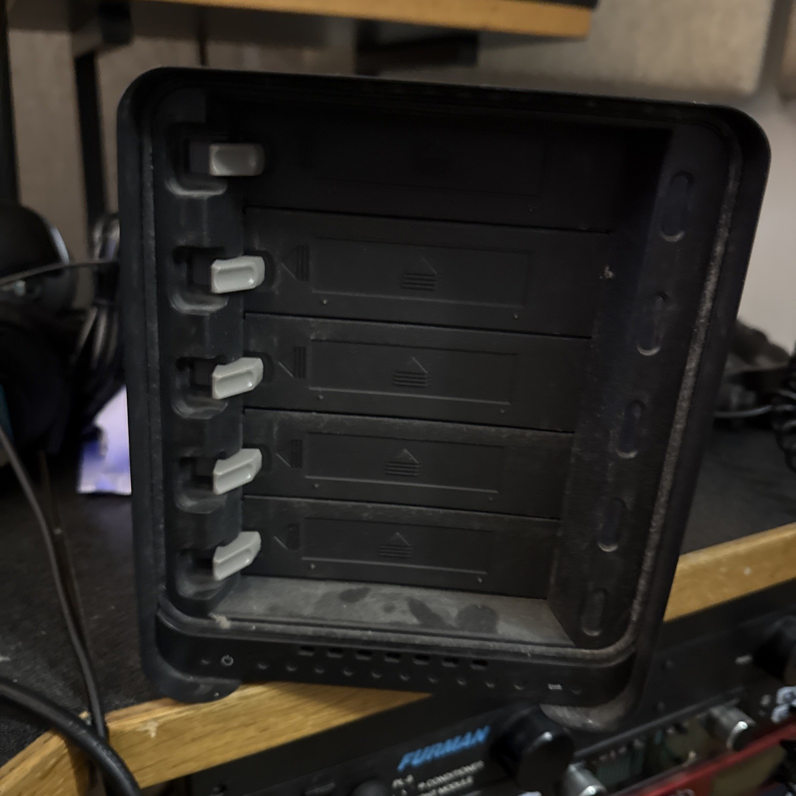 Drobo 5D DRDR5-A 5-Bay Direct Attached Storage DAS without Power cord