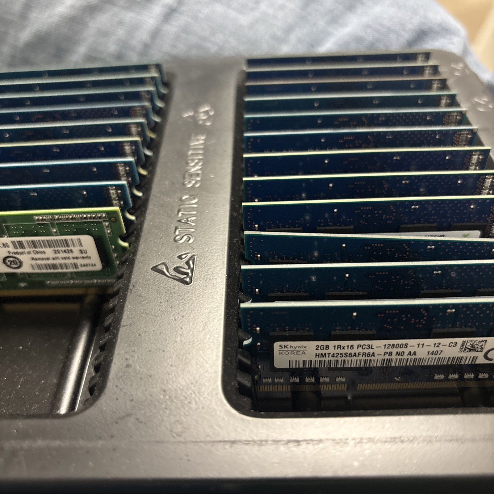 Hynix (4gig) 2x2gig PC3-12800S DDR3-1600MHz HMT425S6AFR6A Laptop Memory