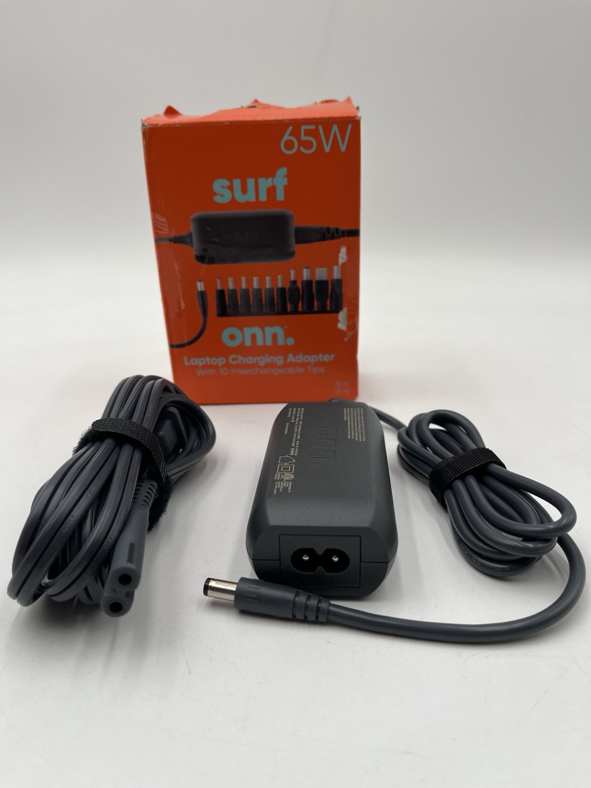 Surf Onn 65W Universal Laptop Charging ADAPTER / Without 10 Interchangeable Tips