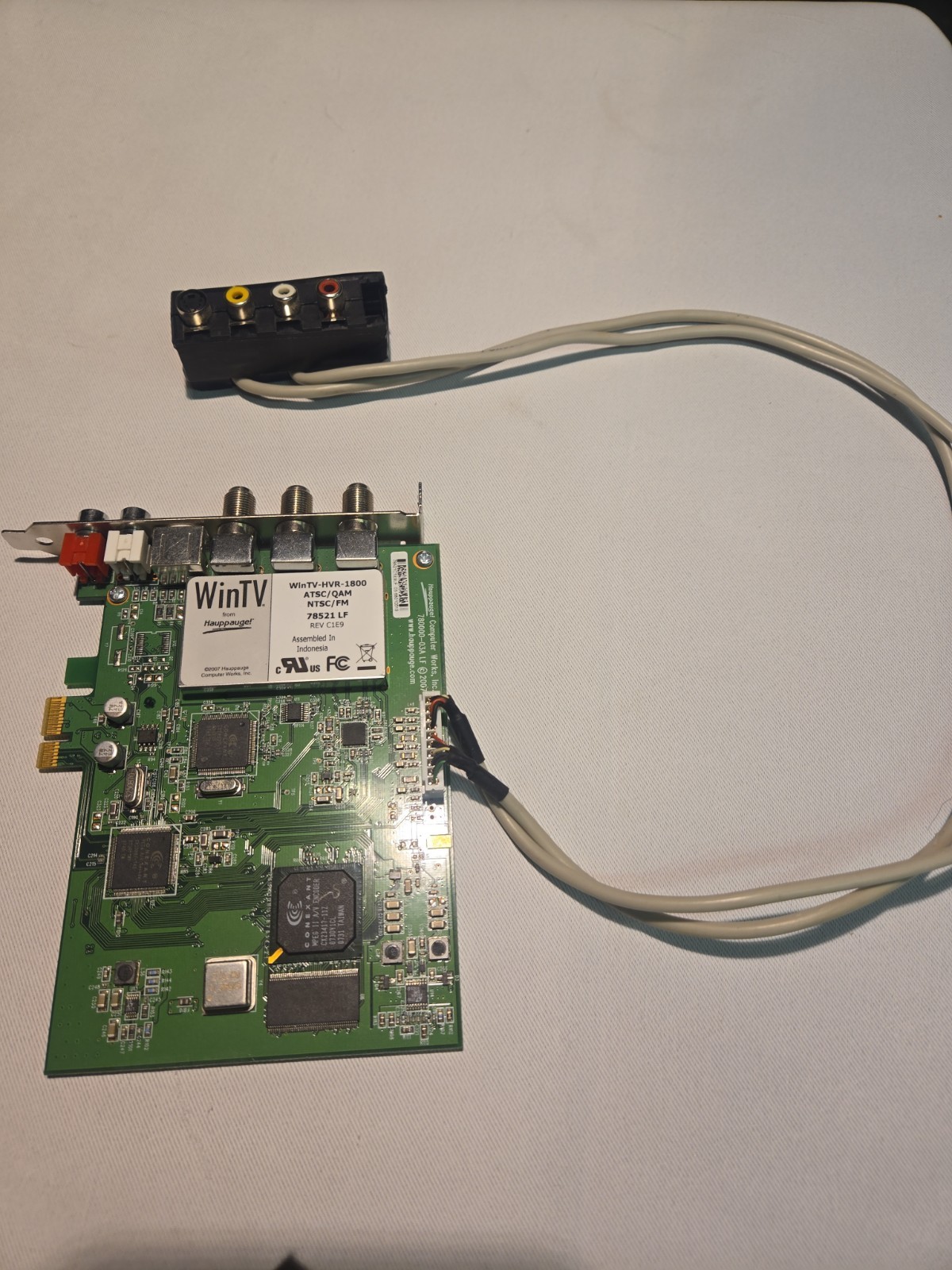 Hauppauge WinTV HVR-1800 TV Tuner PCIe Capture Card With Additional Ports