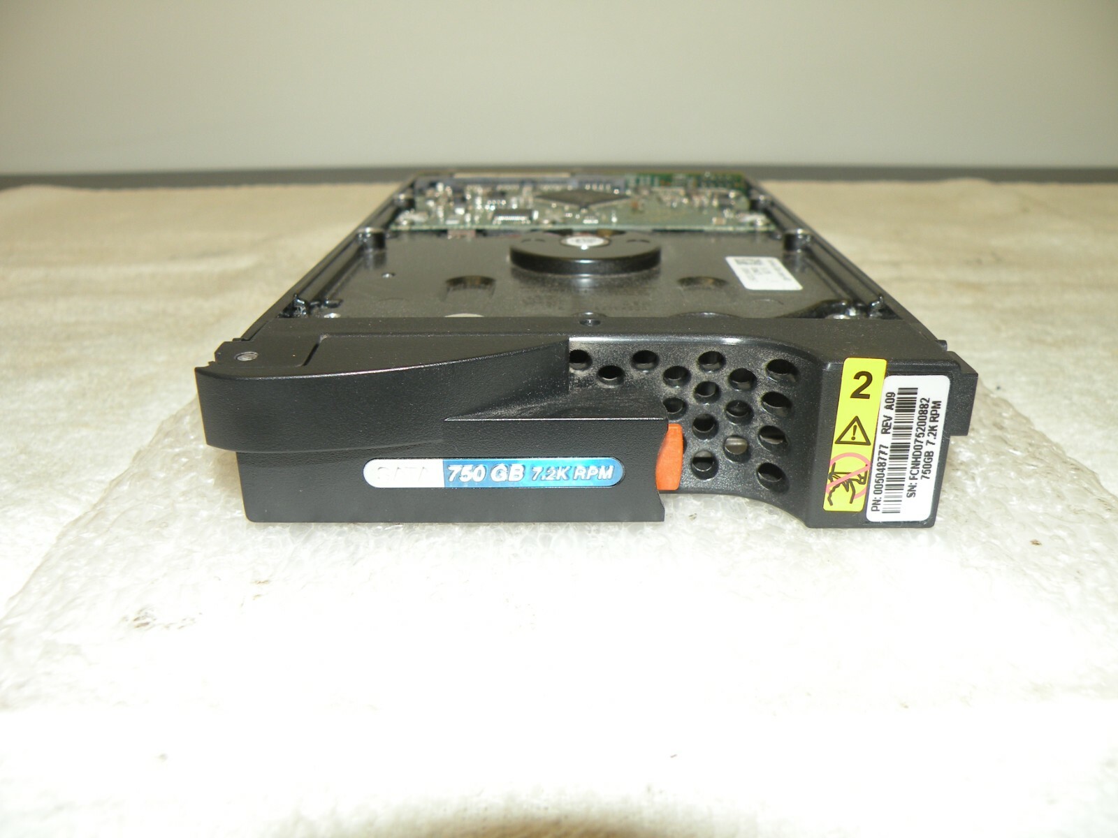 AX-SS07-750 EMC 750GB 7.2K 3Gbps LFF SATA HDD 5048777 IN CLARION SLED 