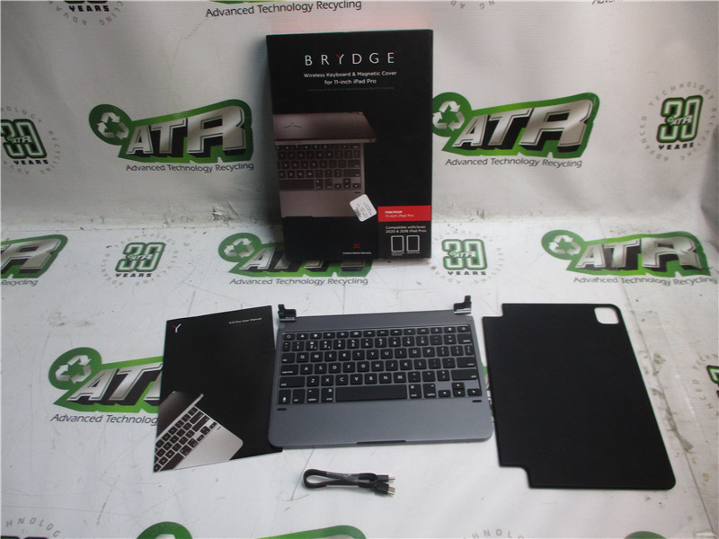 Brydge BRY4012 B Keyboard iPad Pro 11 Inch New in Open Box Condition