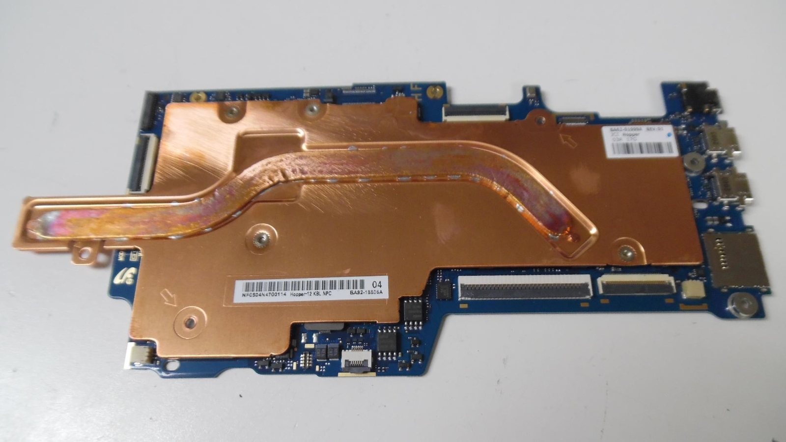 Samsung XE521QAB - m3-7Y30@1.0GHz Motherboard w/Heatsink BA92-19140B - Parts