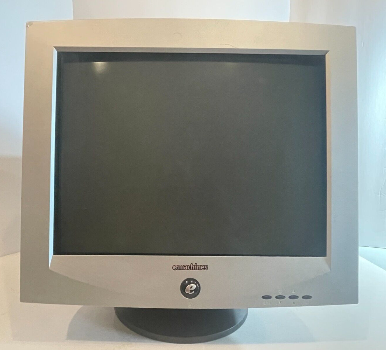 EMachines EView 17f3 17" Flat Screen CRT Black Monitor Model 786N Gaming Monitor