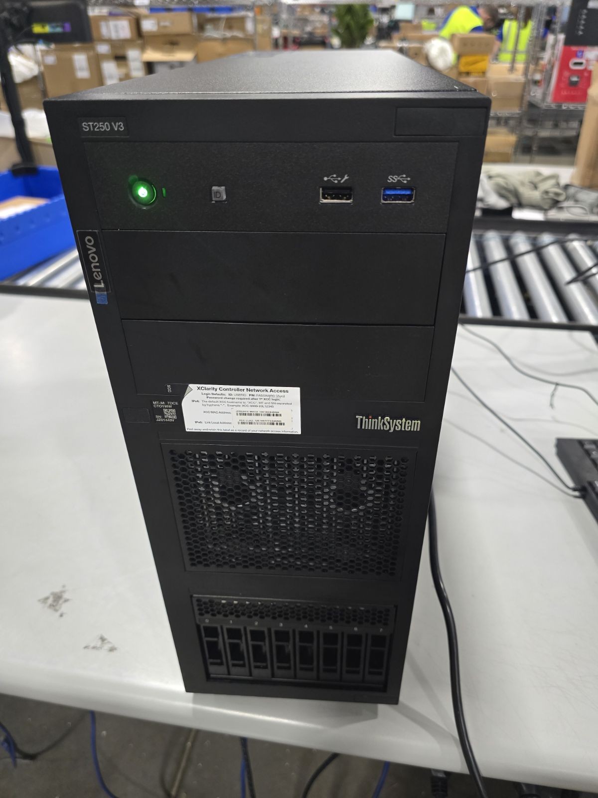 LENOVO THINKSYSTEM ST250 V3 XEON 6333P 16GB 8X2.5" SATA/SAS - 7DCECT01WW