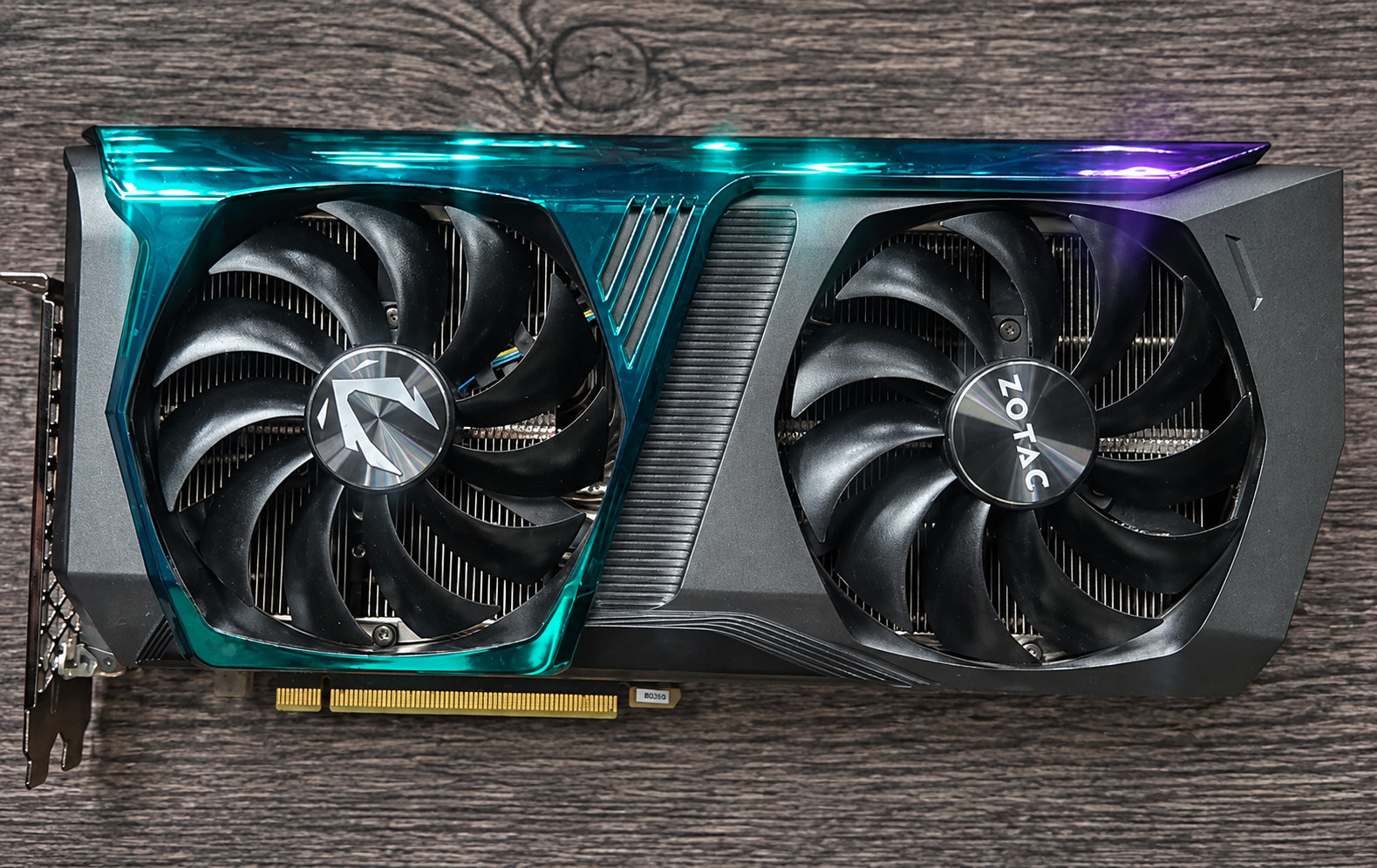 ZOTAC GAMING GeForce RTX 3070 AMP Holo LHR 8GB GDDR6  {not working}(artifacting)