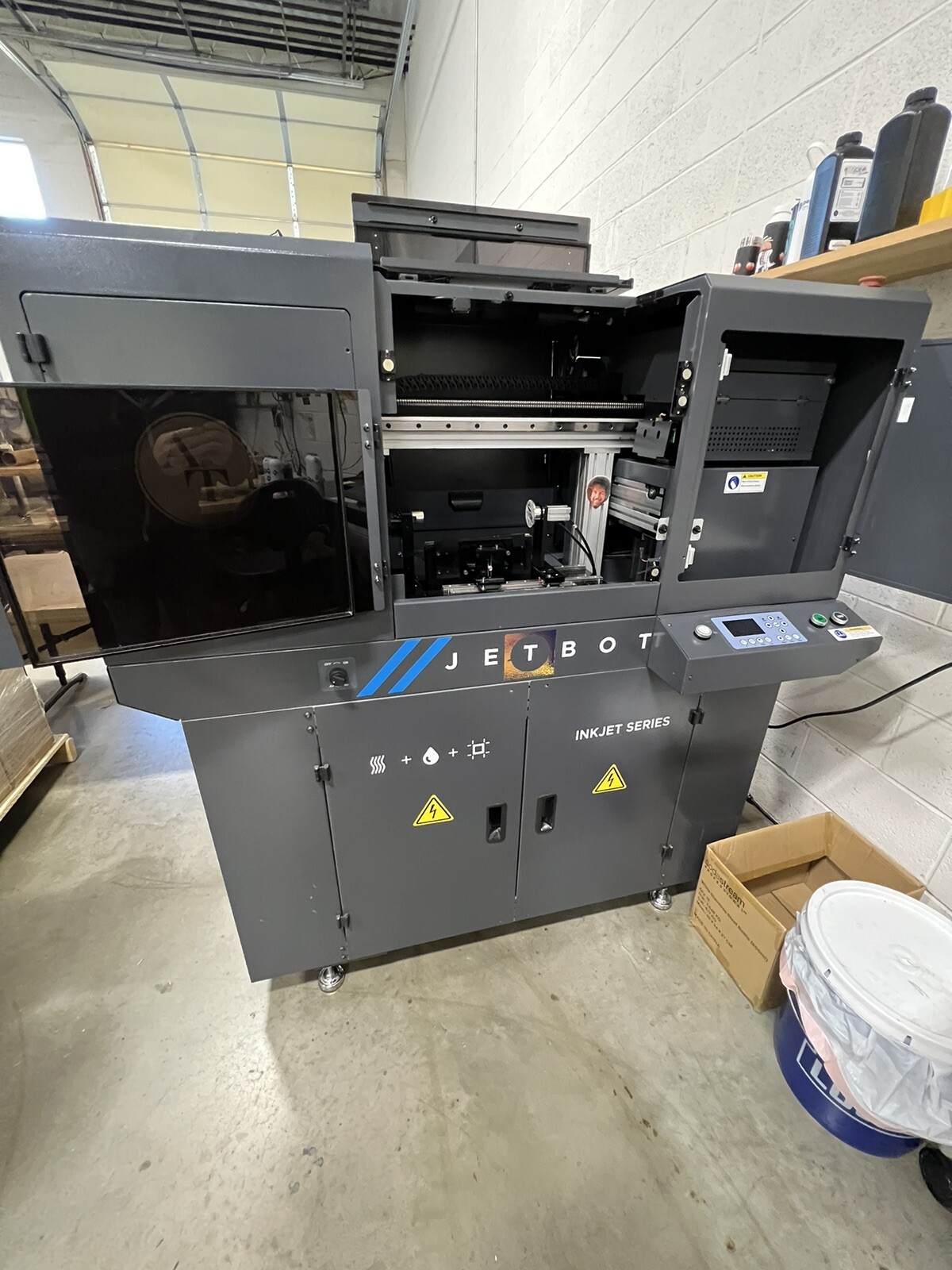 Industrial drinkware printer Jetbot, Helix, Amica, IDS360