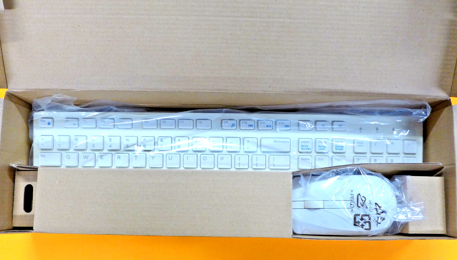 Dell KM636 Wireless Keyboard & Mouse White *DISCOLORED* WK636p W5MKR