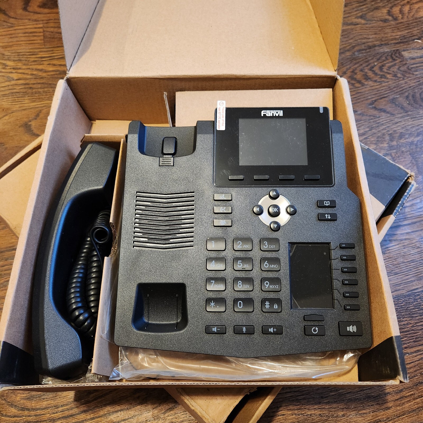 Fanvil X4G Gigabit SIP Desktop Phone PoE Dual-Color LCD Display