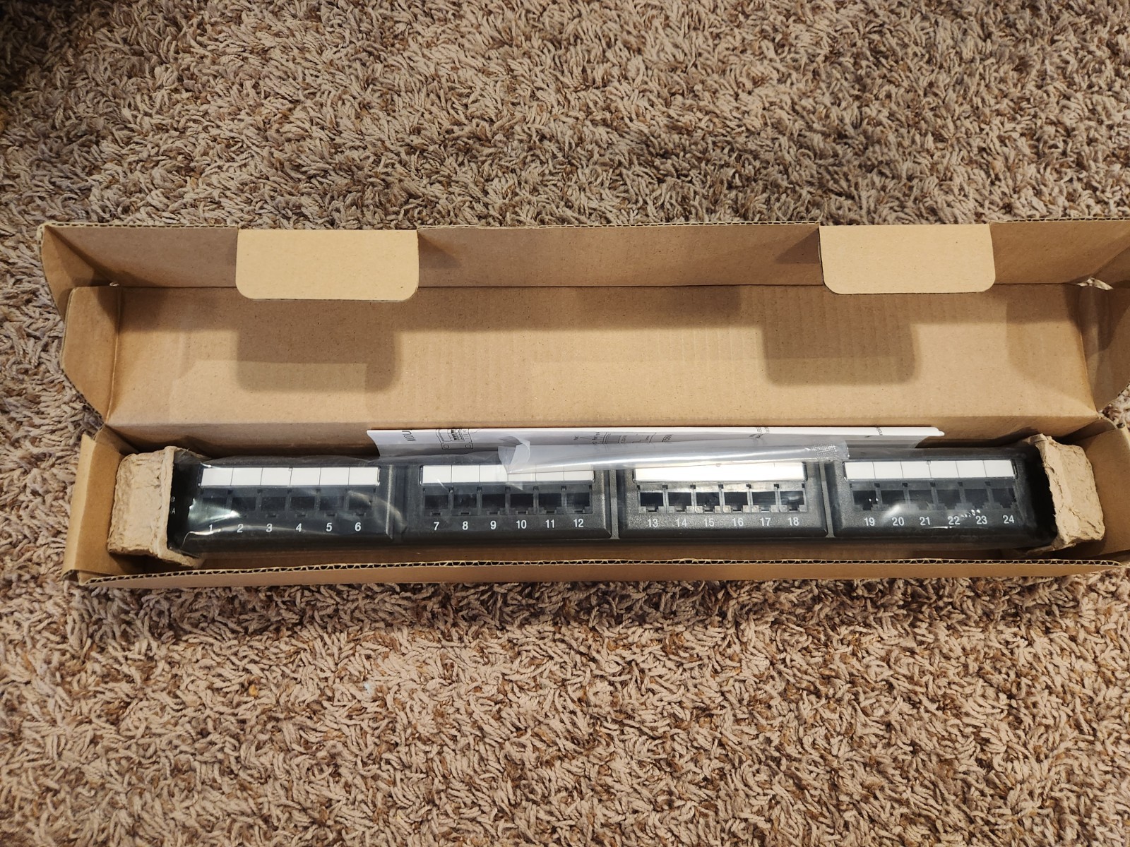 Cables To Go Cat5e Patch Panels 24 port and 48 port for 19-inch server racks-NEW