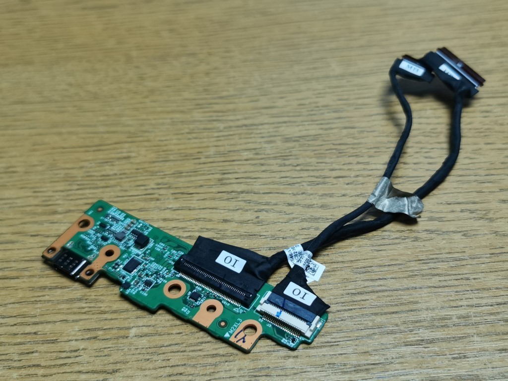 Genuine Lenovo IdeaPad 5 Chrome 14ITL6 82M8 USB-C Port Board NS-D633 5C50S25257