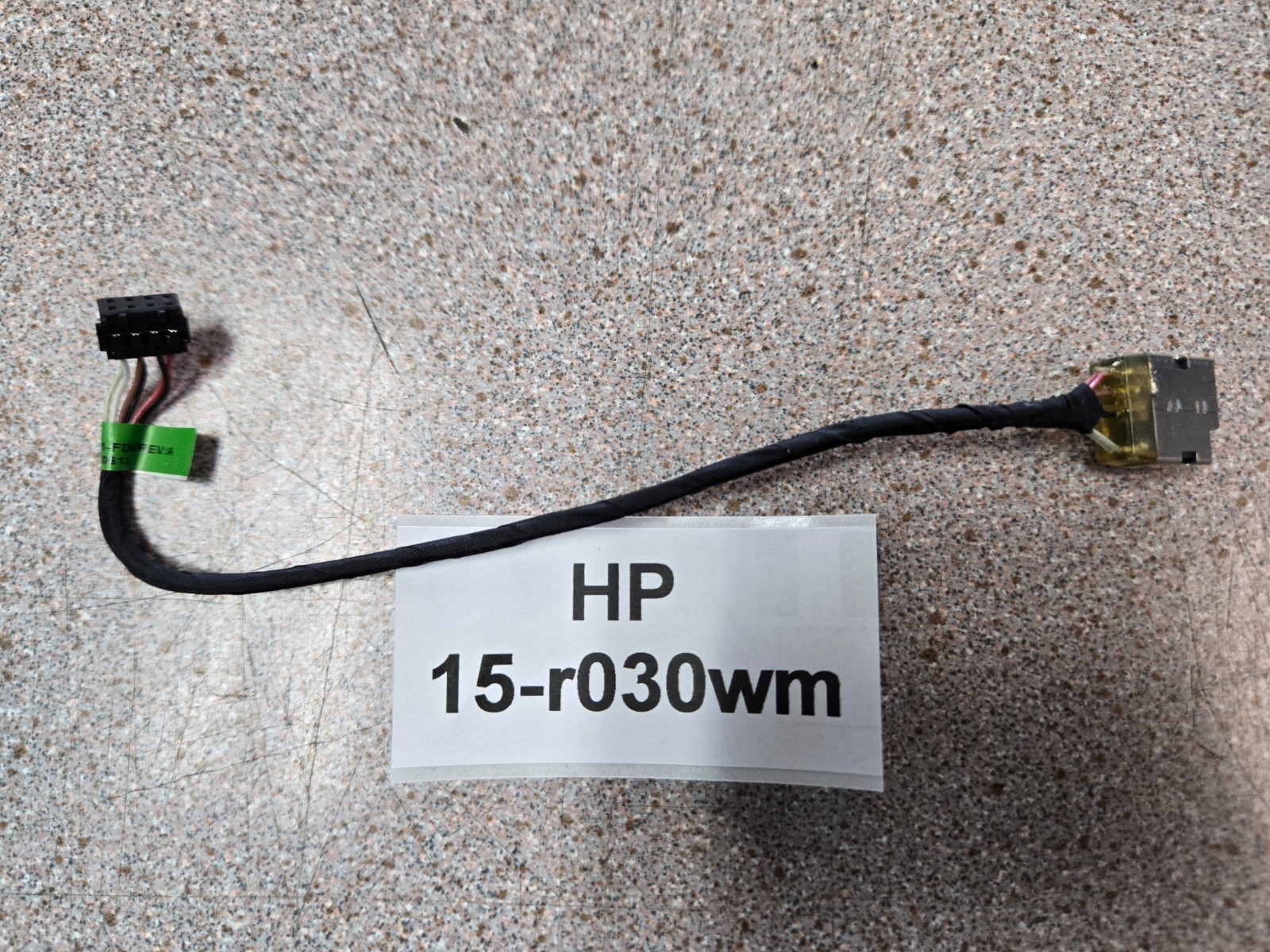 HP 15-R 15-r011dx 15-r013ca 15-r015dx 15-r017dx 15-r030wm Laptop DC Power Jack