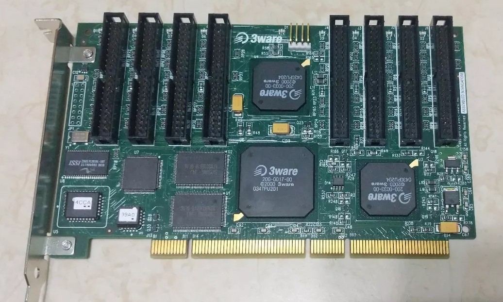 3ware Escalade 7500 PCI 64-bit 8-port ATA RAID 0/1/5/10 Controller 700-0101-01C 