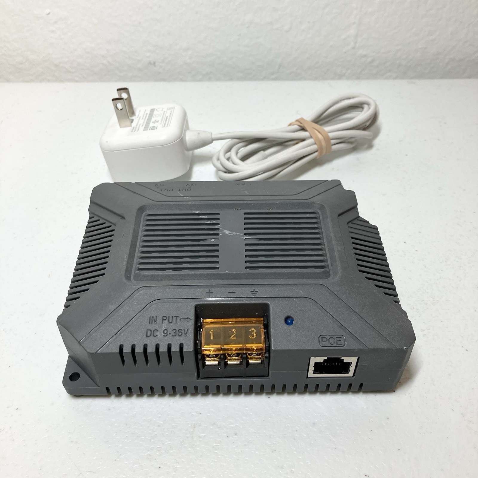 200W 5-in-1 GigE PoE Injector for Starlink Gen 3/4/4X USB Type-C Gray