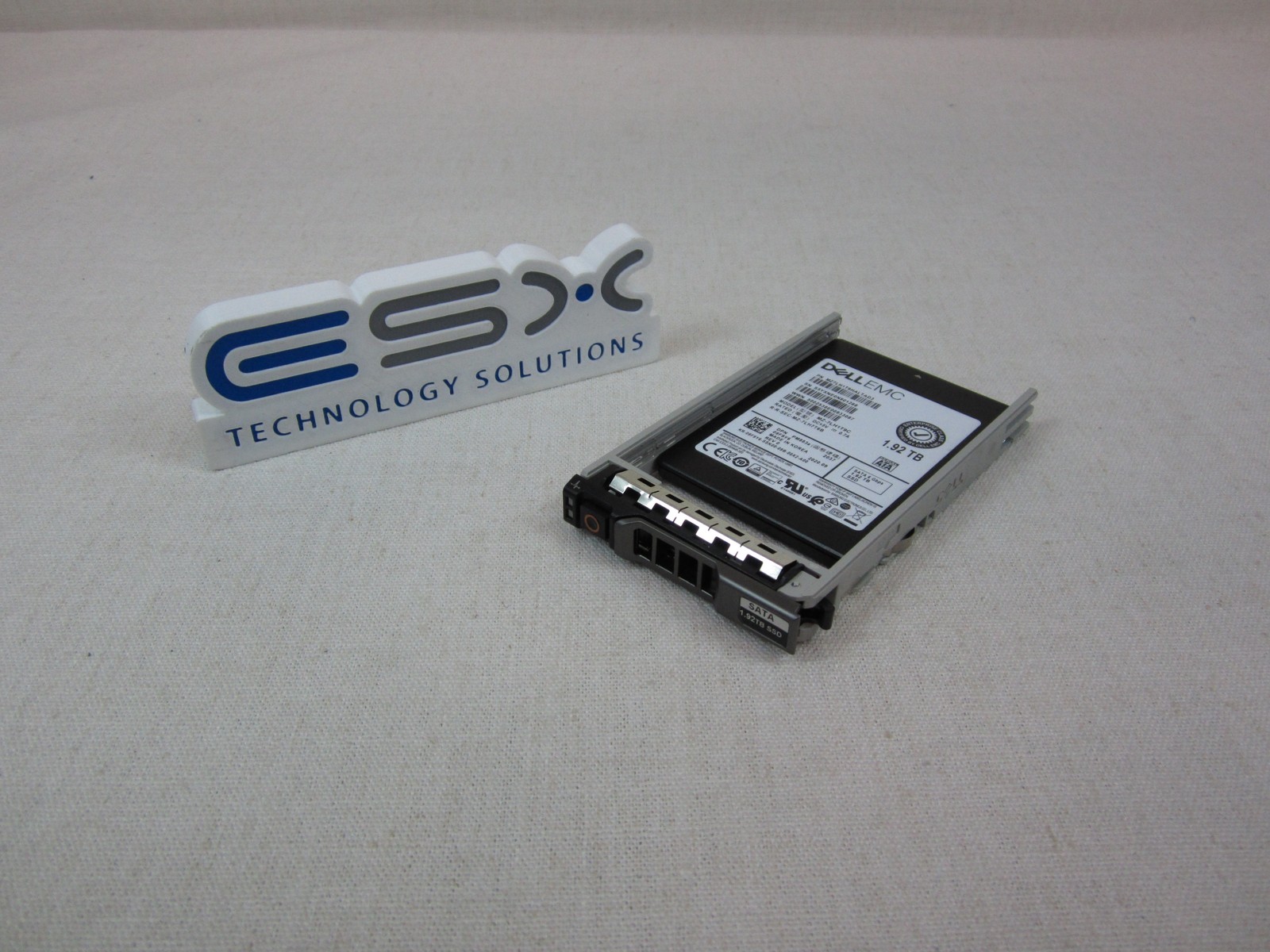 Dell 9F9Y6 1.92TB 6Gb/s 2.5" SATA Read Intensive SSD PM883A MZ-7LH1T9C 99% +