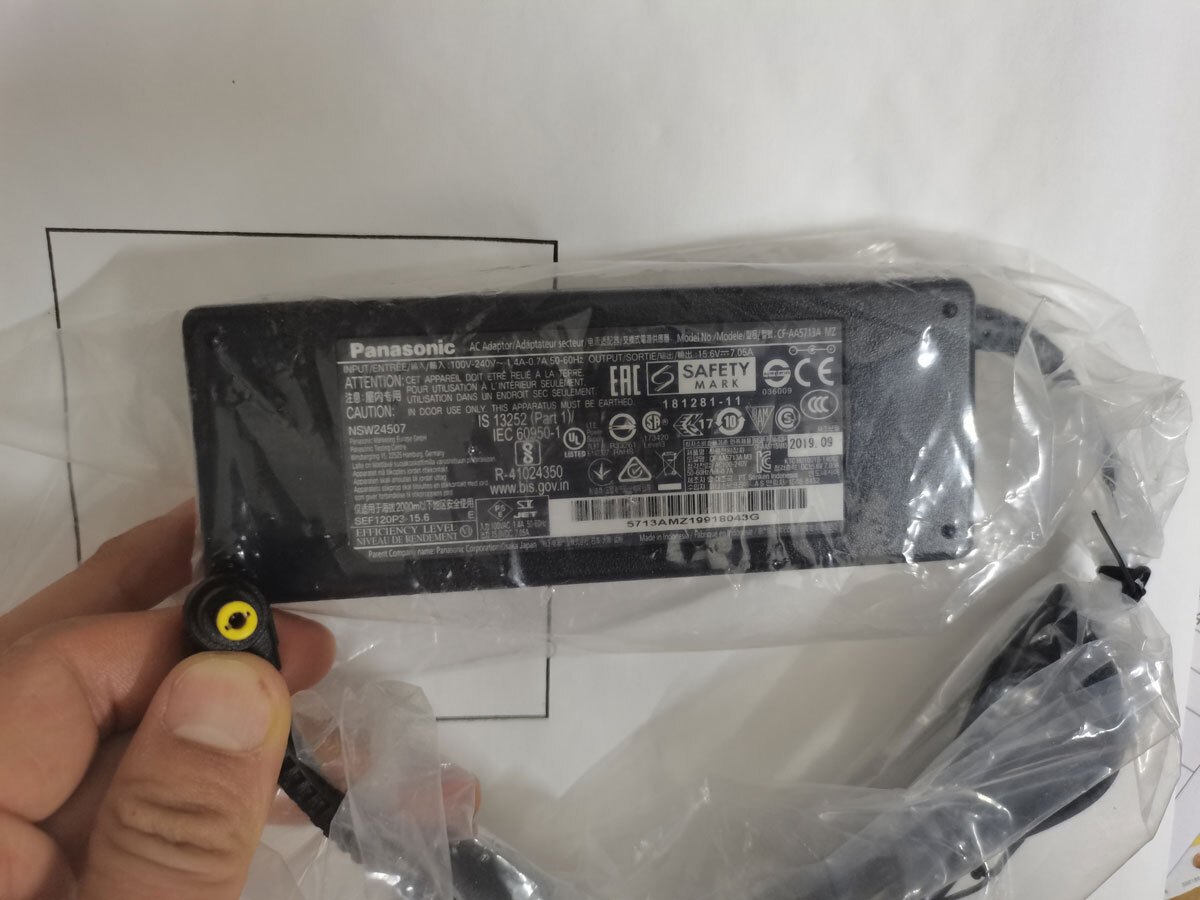 15.6V 7.05A Panasonic Toughbook CF-54 CF-AA5713A MZ 100%Original 110W AC Adapter