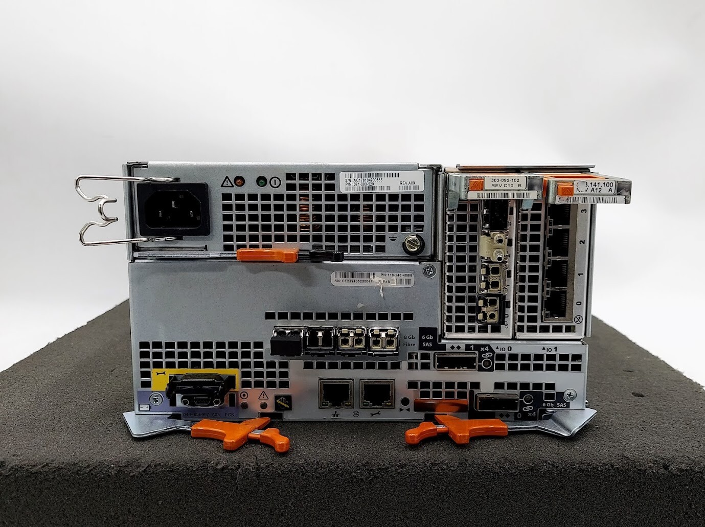 EMC SG7011 STORAGE PROCESSOR 1x 110-140-408B, 1x 071-000-529, 1x 303-092-102