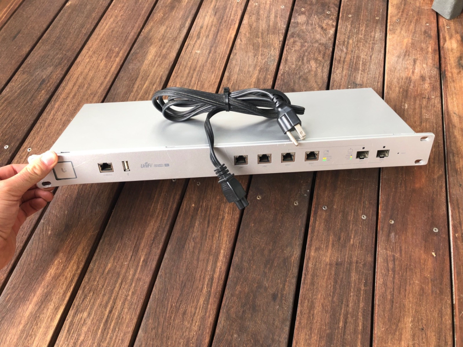 Ubiquiti Unifi Security Gateway Pro USG-PRO-4
