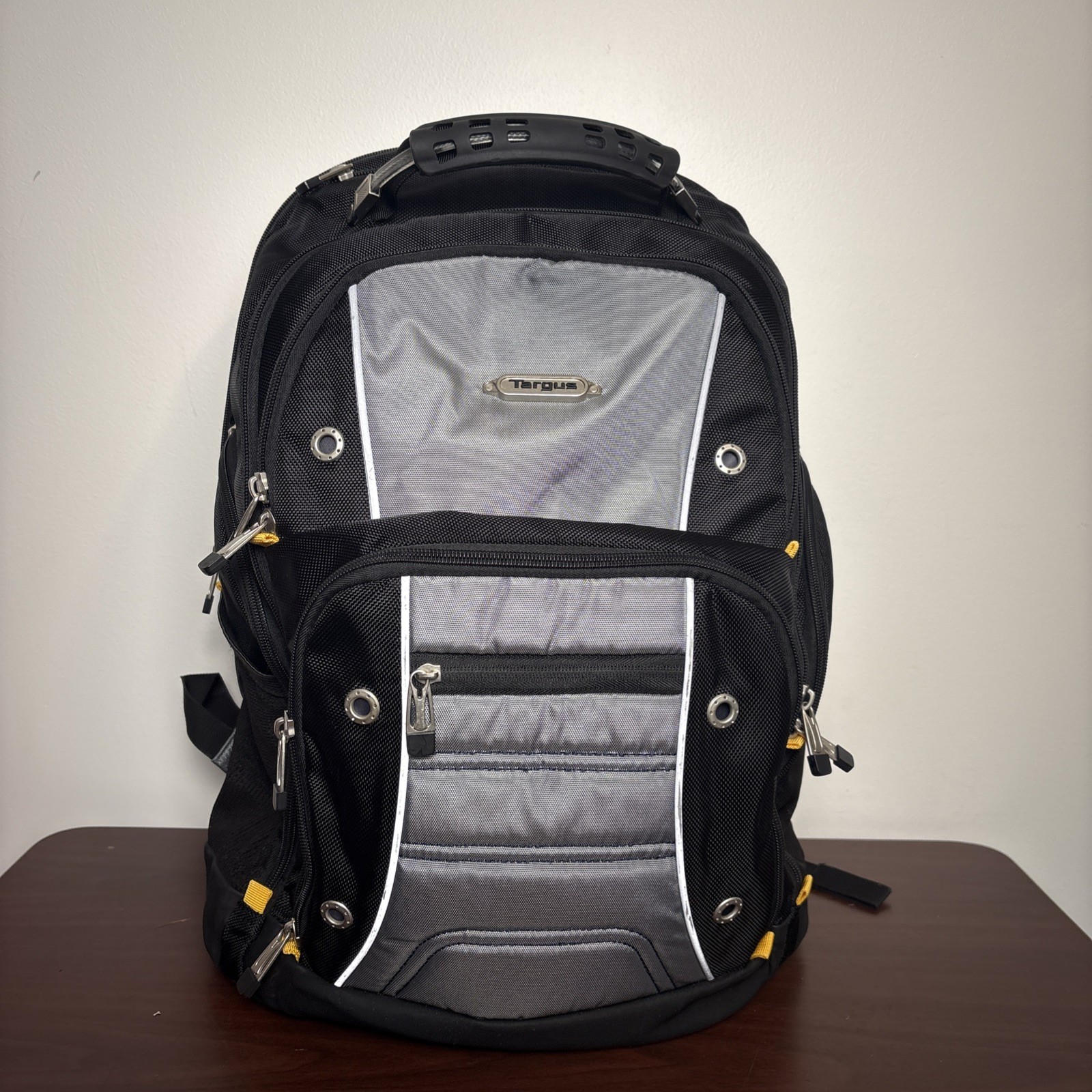 Targus Drifter II 32L 16” Laptop Backpack-Very Clean