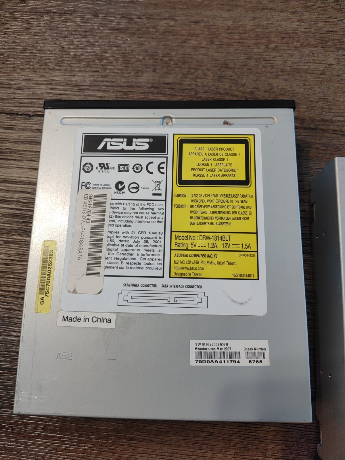 ASUS DRW-1814BLT Quietrack DVD Writer Black used