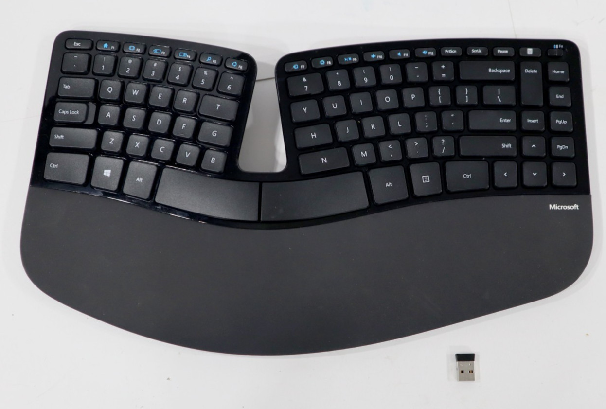Microsoft Sculpt Ergonomic Wireless Keyboard Model 1559 with USB Dongle TESTED