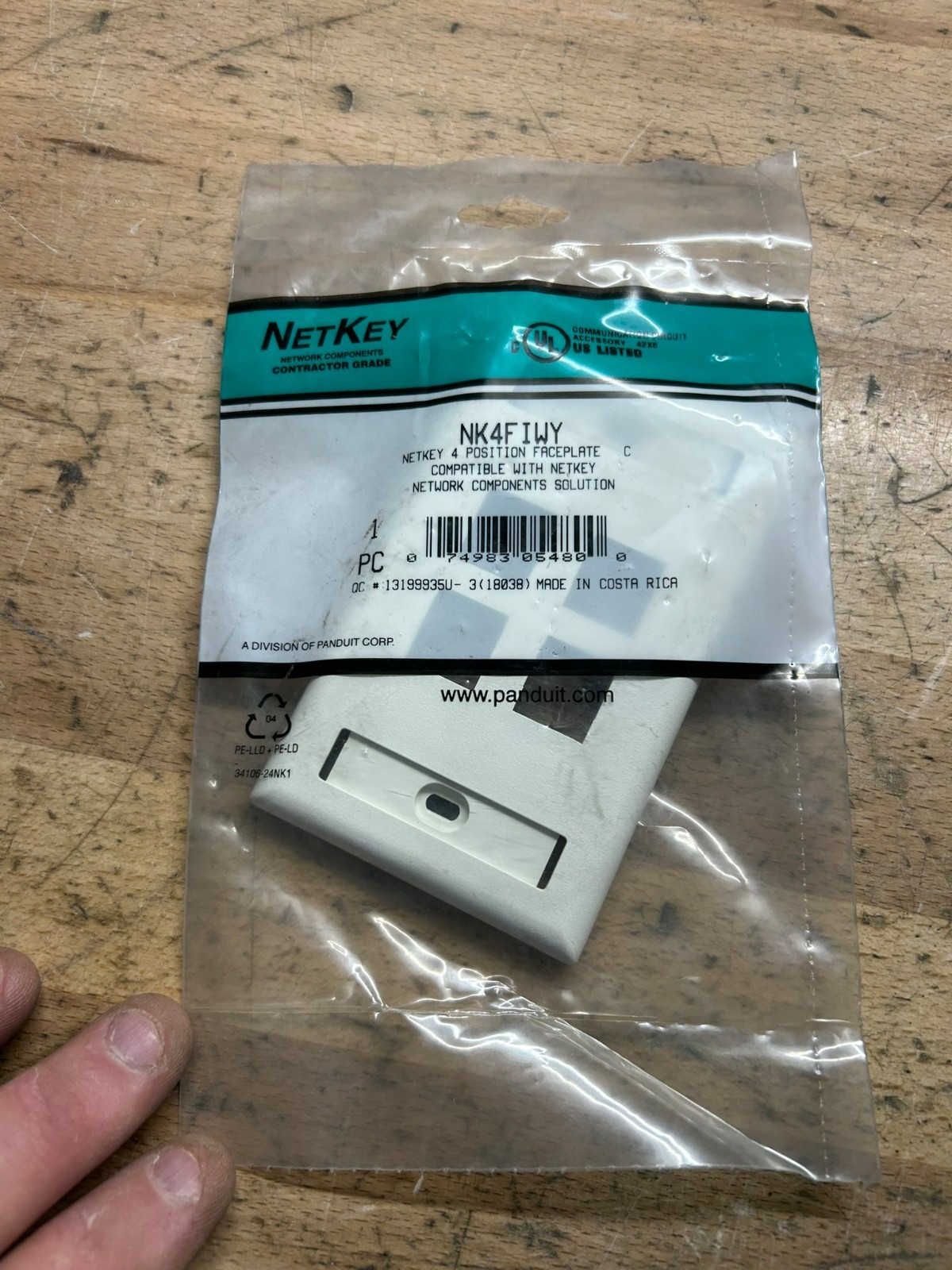 Panduit NK4FIWY NetKey 1-Gang 4-Port Faceplate ABS Off White-NEW IN SEALED PACK