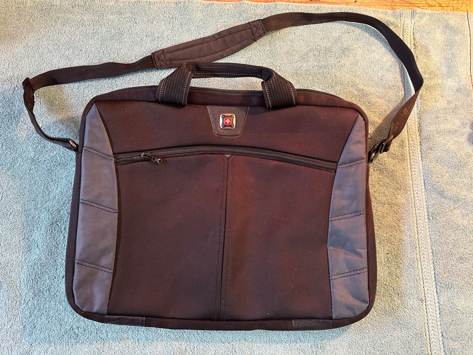 Swiss Gear Black & Gray Wenger Laptop Carrying Bag Tote Business Travel