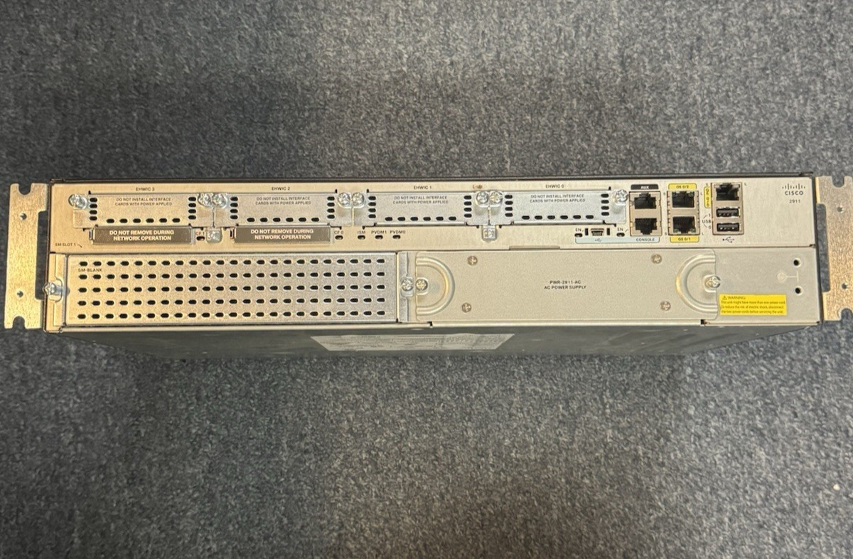 Cisco 2900 Series NO CABLES