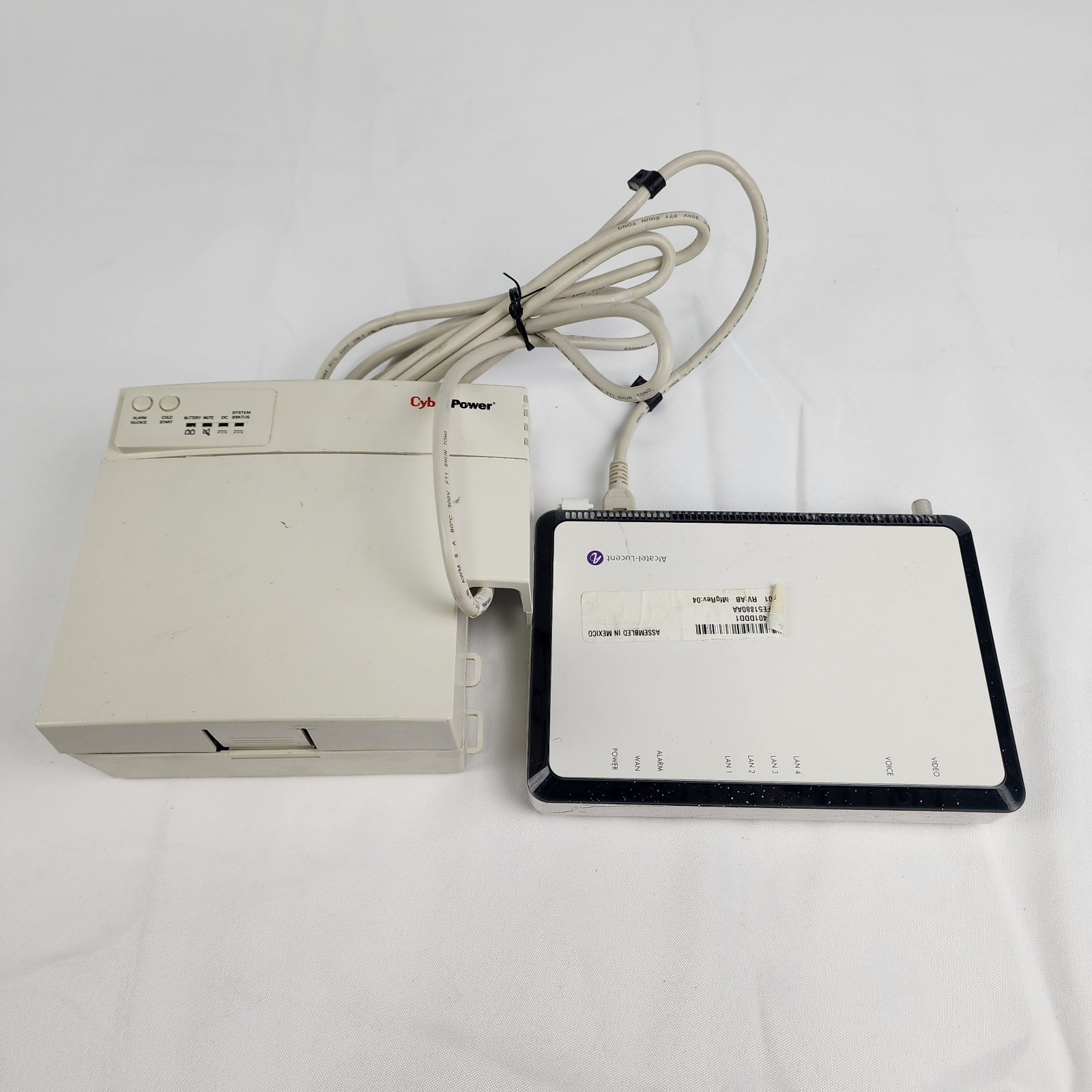Alcatel-Lucent Aruba AP-105 Wireless Access Point + CyberPower CSN27U12V-NA2 DC