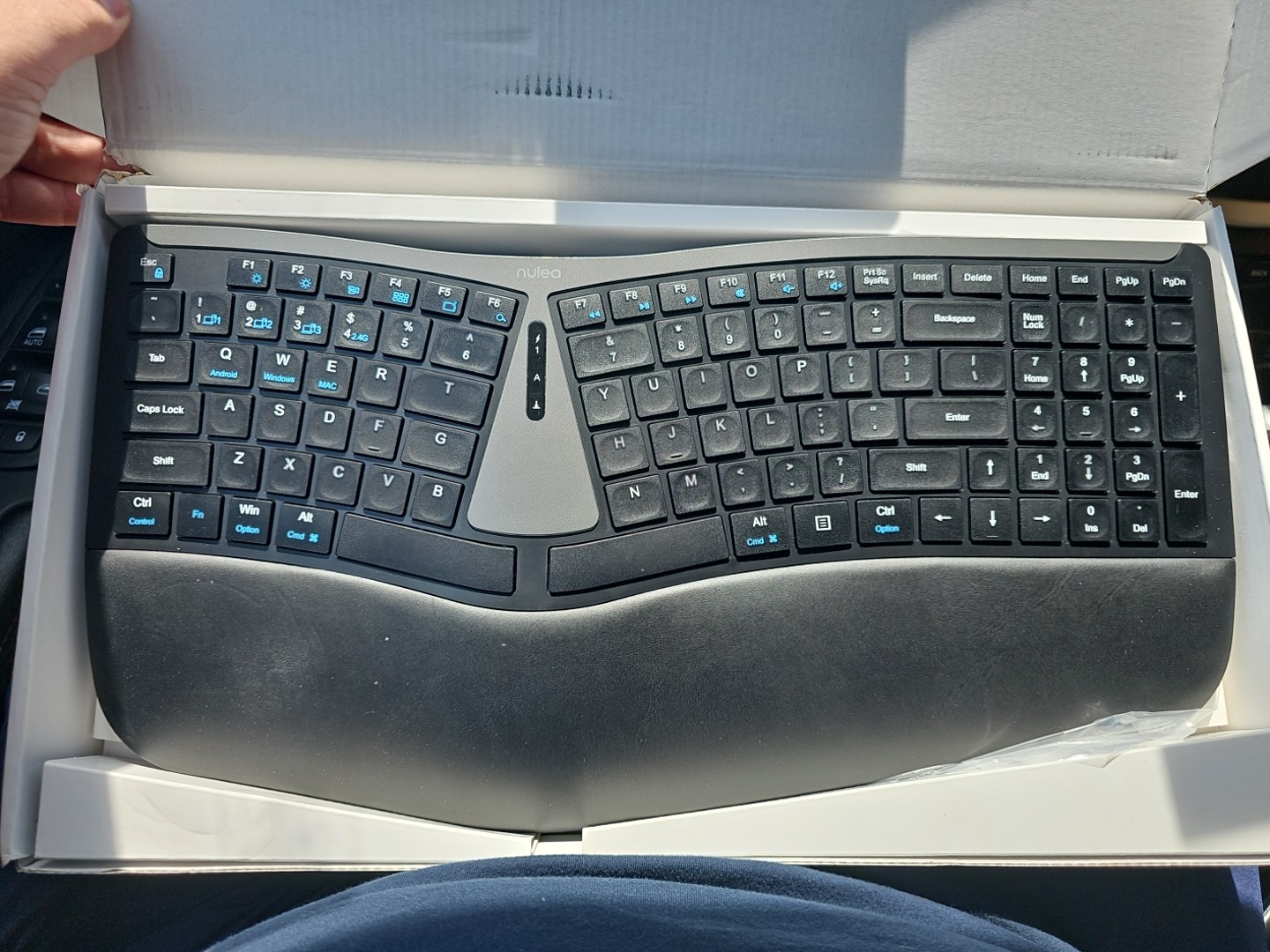 Nulea RT05B Wireless Ergonomic Keyboard Split Keyboard with Cushioned Wrist Rest