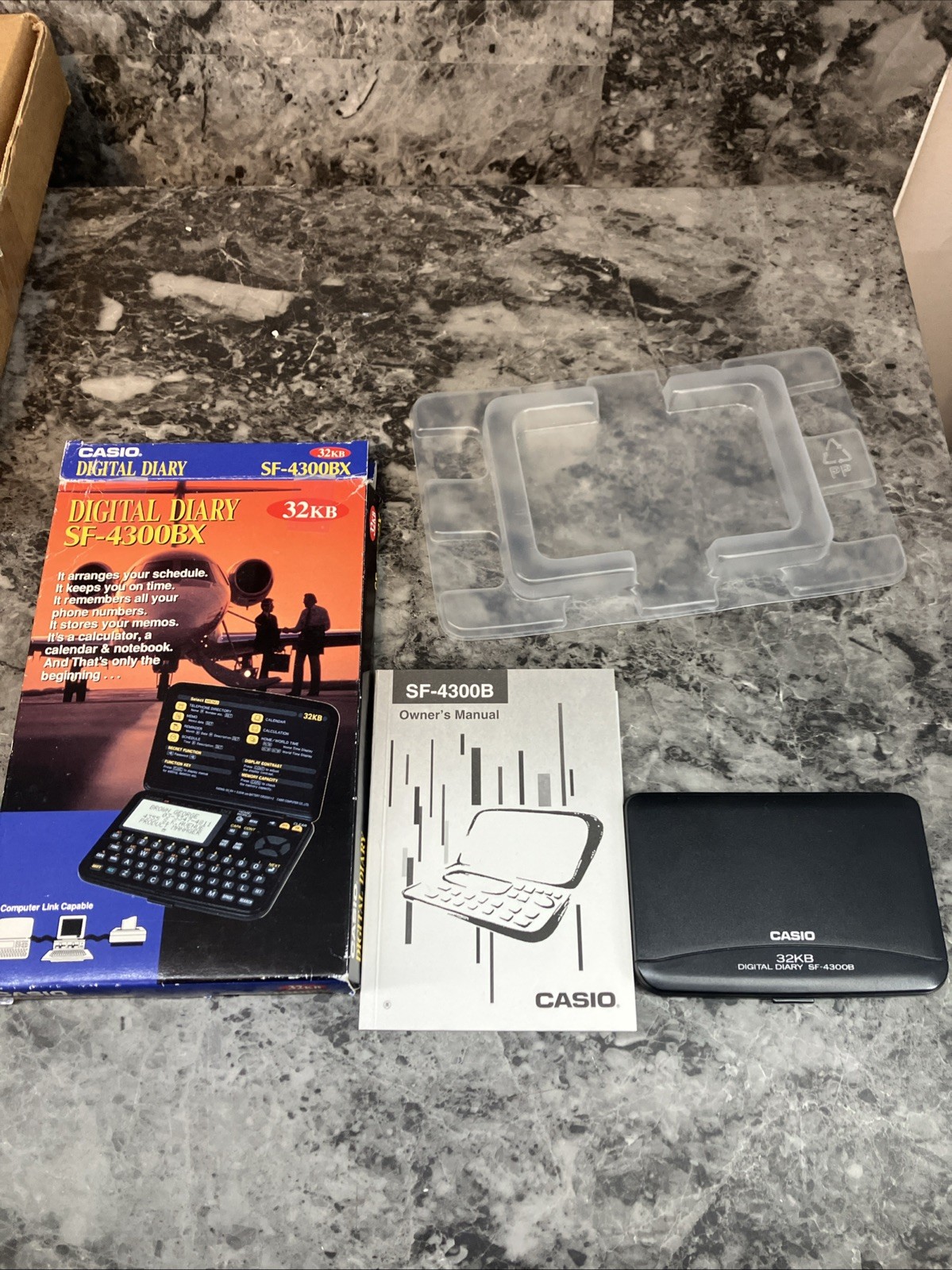 Vintage Casio 32KB Digital Diary SF-4300BX Collectible