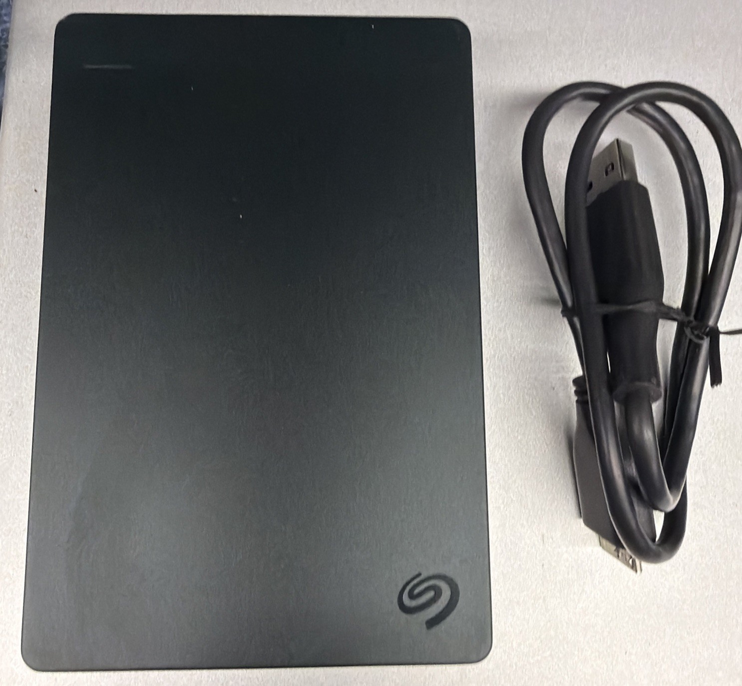 Seagate 4 Terabyte External Hard Drive For Playstation 4 PS4 4TB SRD00F1