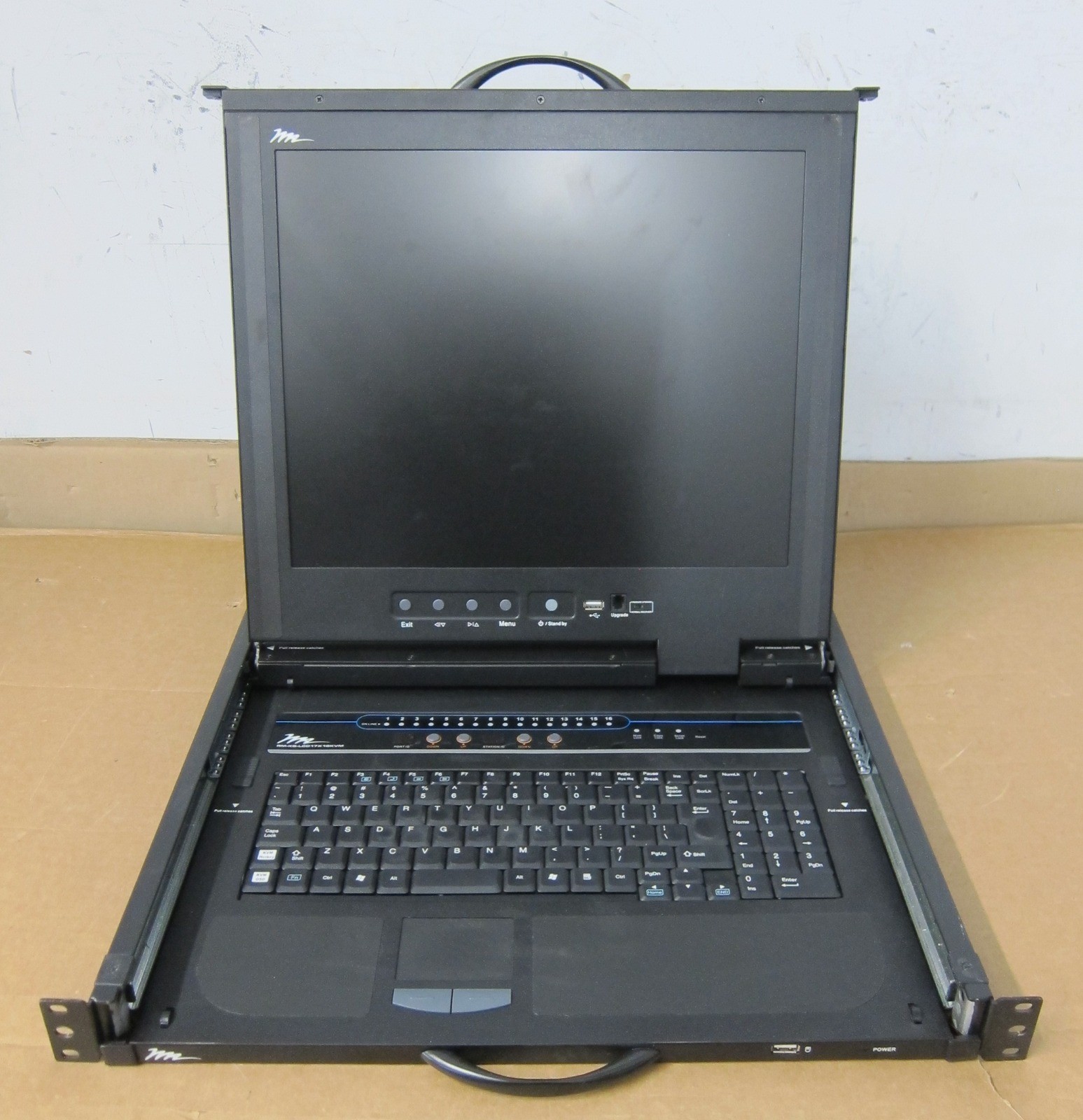 MIDDLE ATLANTIC RM-KB-LCD17X16KVM Rackmount LCD Keyboard KVM Switch & Touchpad