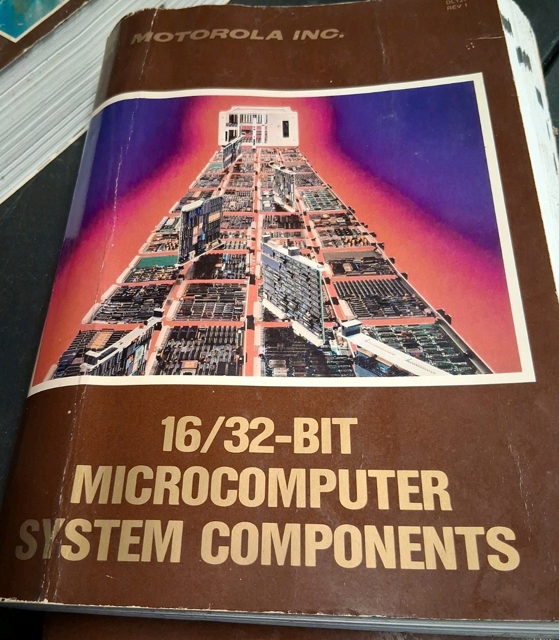 VINTAGE 1985 MOTOROLA 16/32 BIT MICROCOMPUTER SYSTEM COMPONENTS 