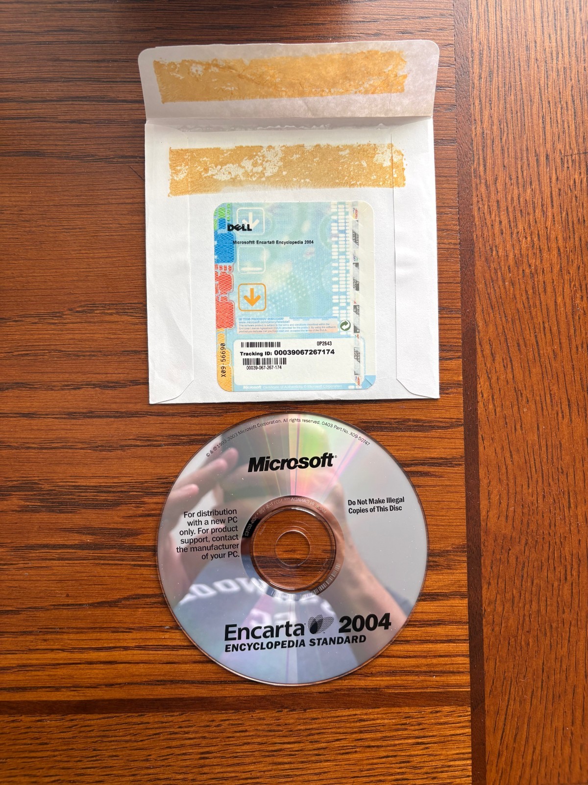 Microsoft Encarta Encyclopedia 2004 CD