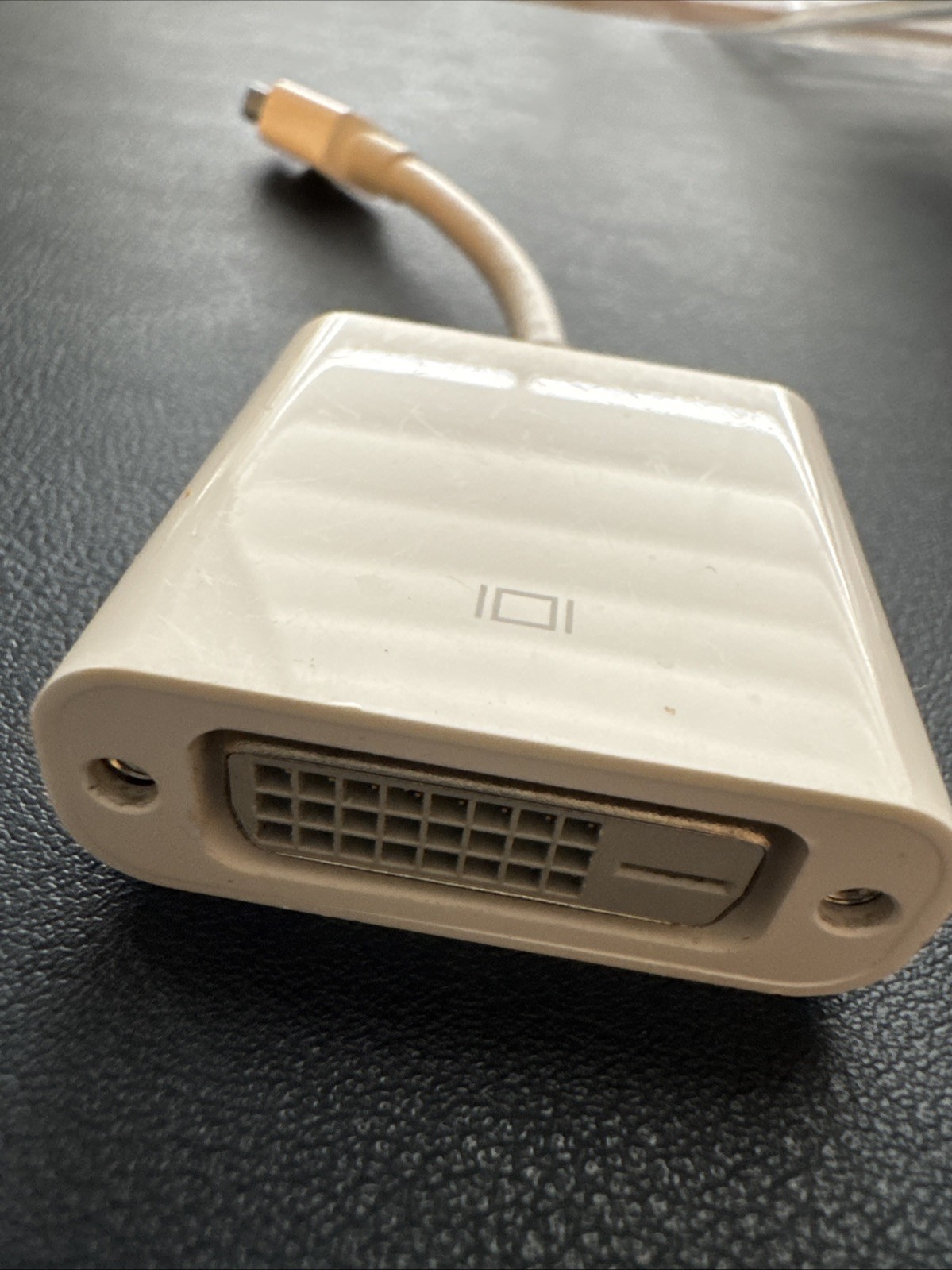 Apple Mini DisplayPort Male to DVI-D Digital Female Adapter - Genuine