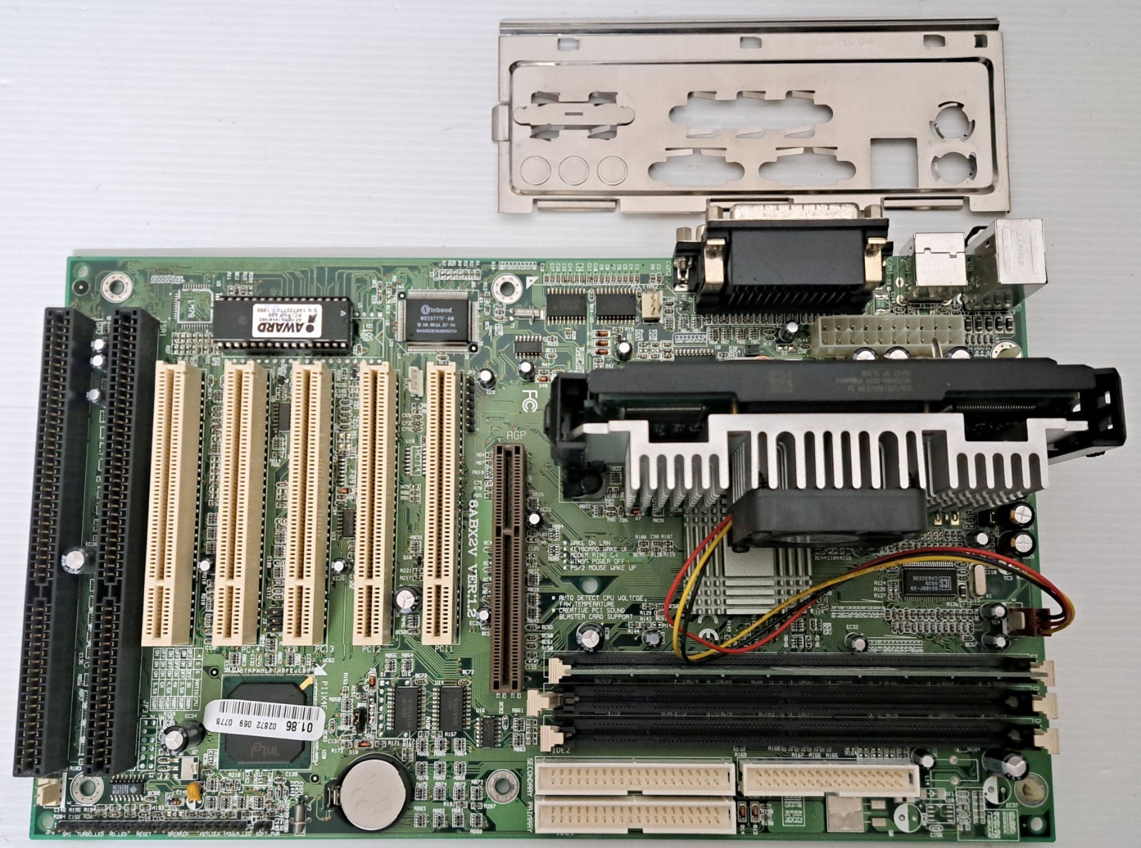 Vintage LUCKY STAR 6ABX2V Motherboard with Intel Pentium2-MMX Slot1 CPU