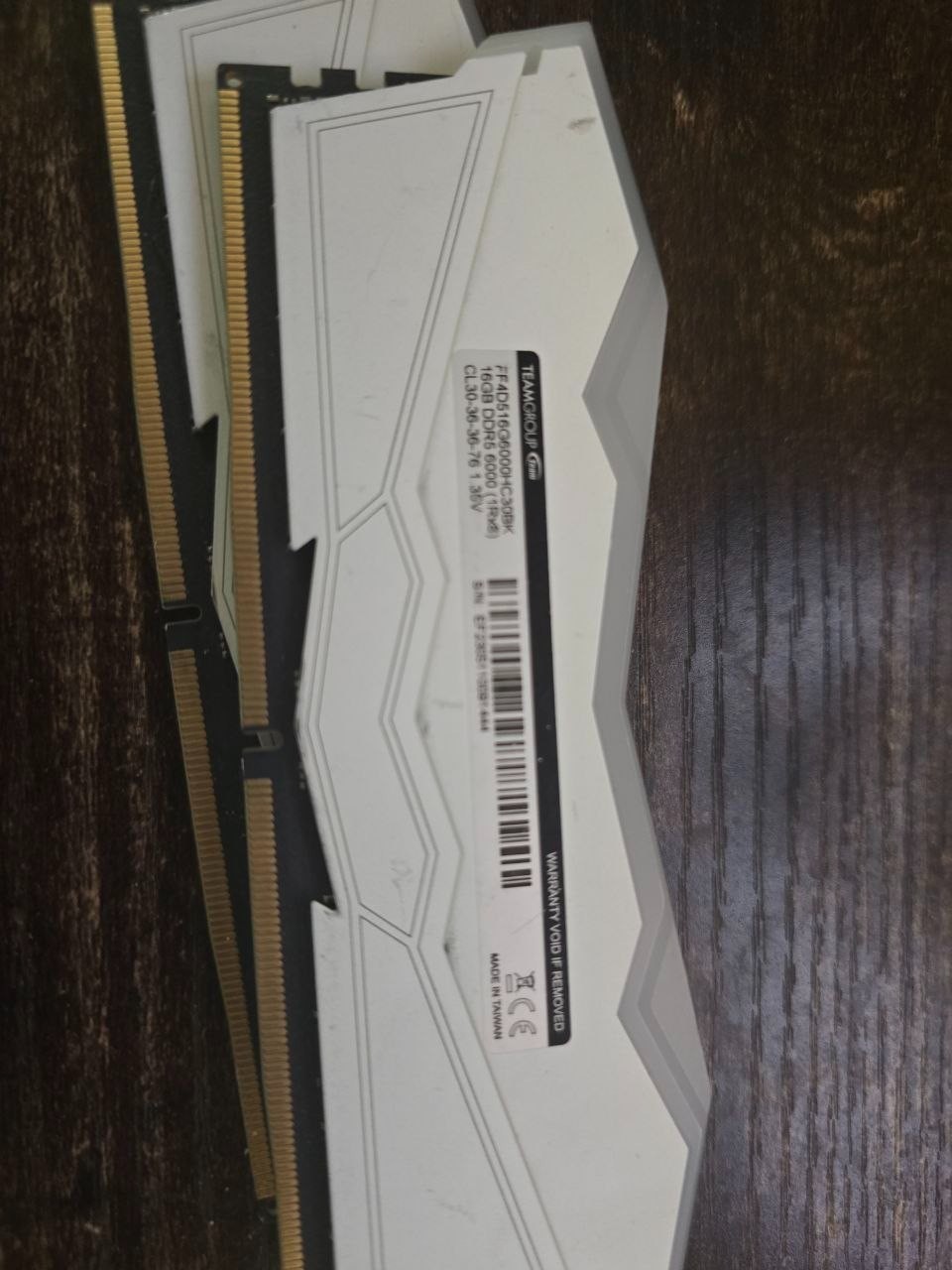 TEAMGROUP T-FORCE DELTA RGB 32GB (2 x 16GB) PC5-48000 (DDR5-6000) DIMM CL30