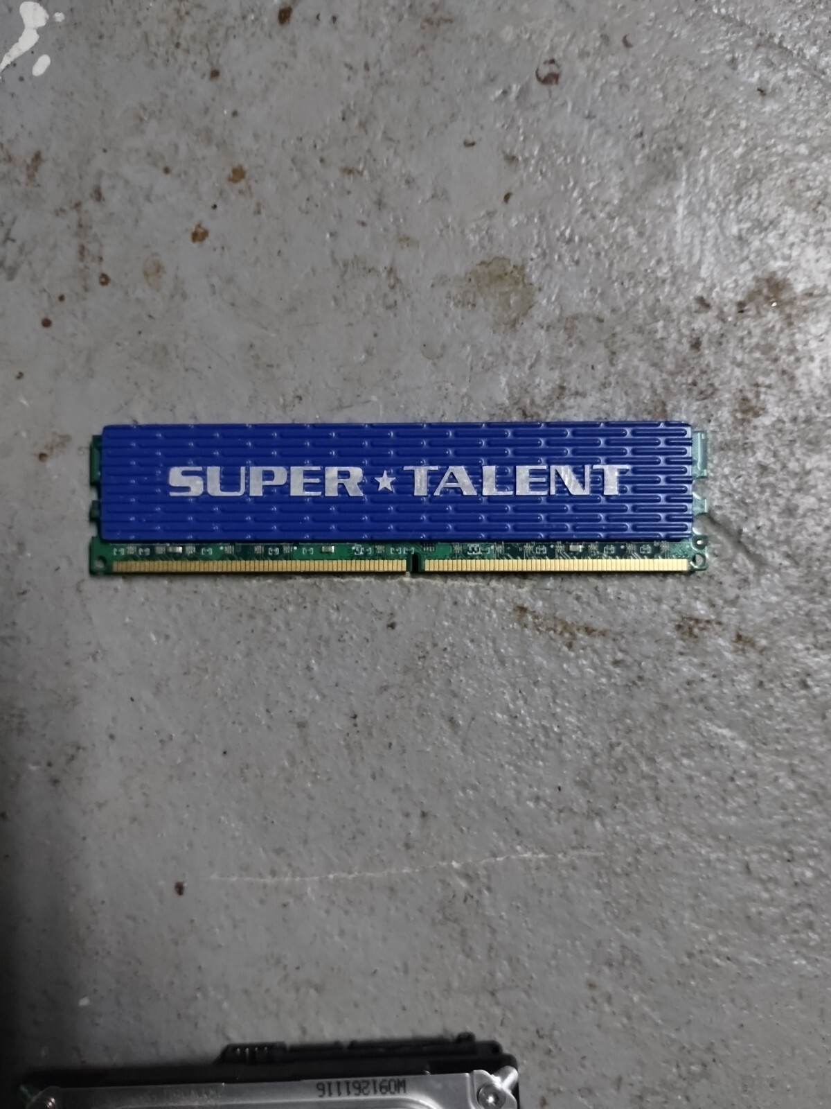 Super Talent DDR2-800 2 GB 128x8 CL5 Memory T800UB2GC5