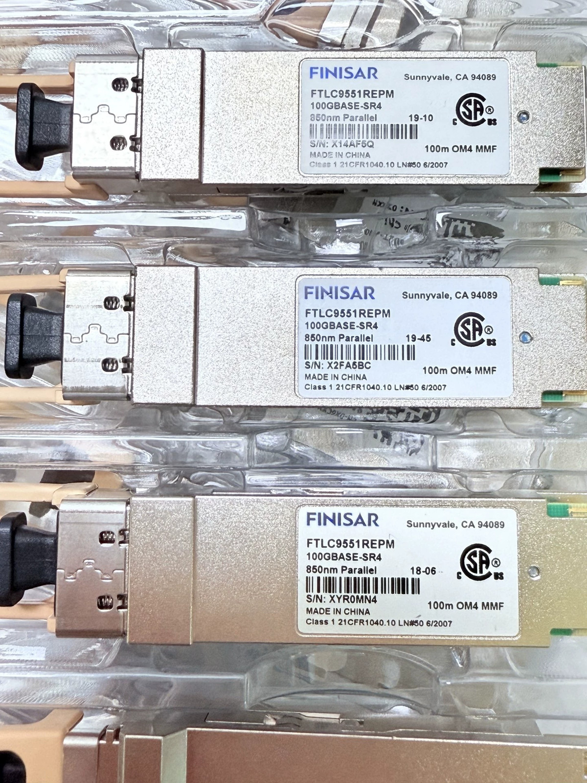 1PC Finisar Original 100GbE 100GBASE-SR4 QSFP28 Transceiver FTLC9551REPM