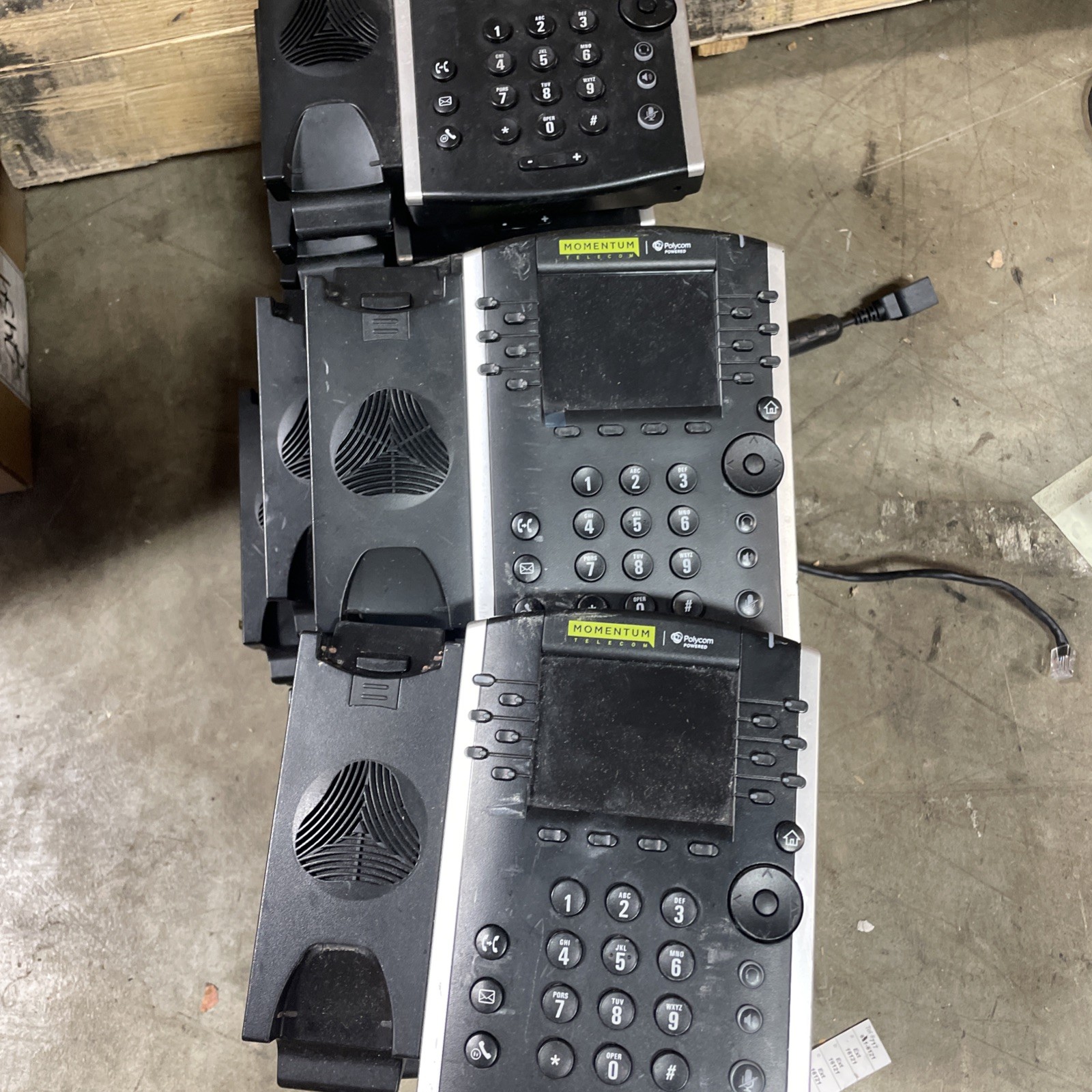 Polycom VVX 400 12-line HD VoIP Phone - Black. Lot of 10