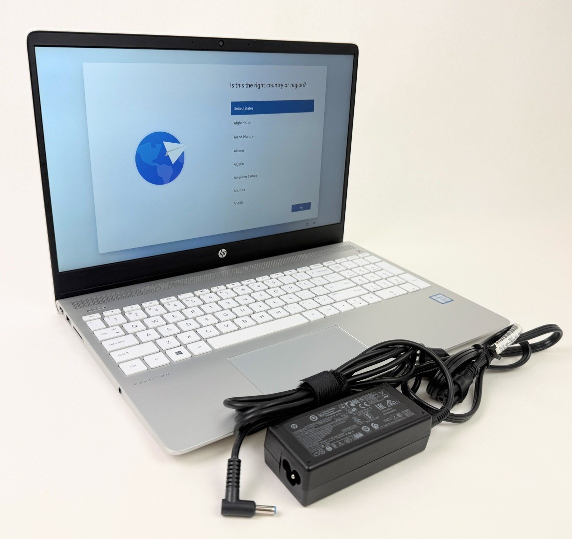 HP Pavilion 15-ck074nr 15.6" FHD Touch i5-8250U 8GB 1TB HDD W11H