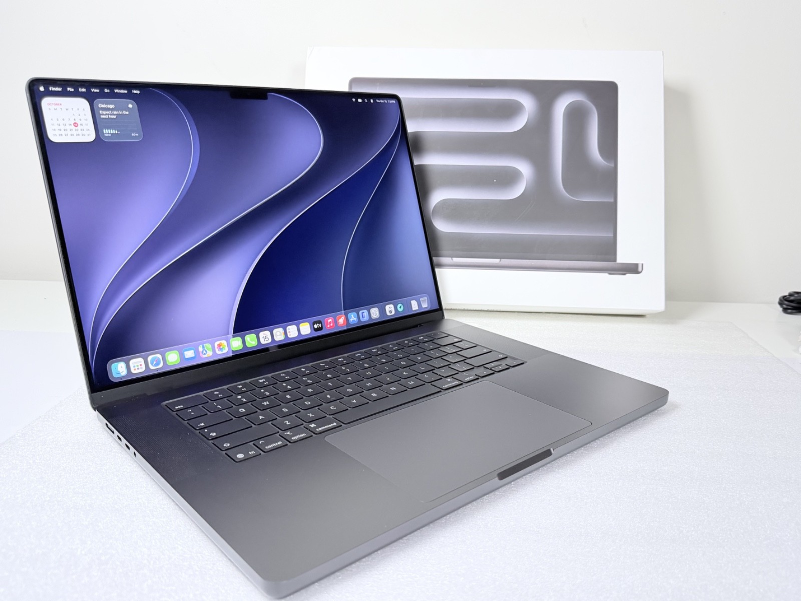 2026 MacBook Pro 16-inch M5 Pro 18-Core 24GB 1TB SSD 20C Space Black MGEA4LL/A