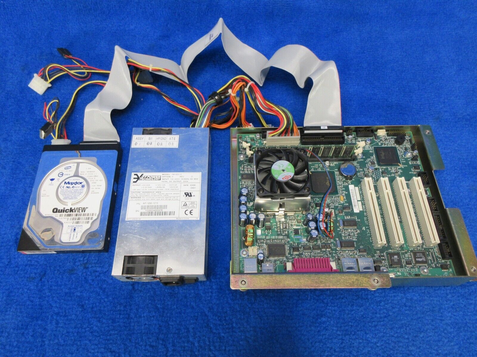 Embedded Vintage PC Windows 98 SE Lite Pentium 3 256MB RAM 40GB Drive - Gaming??